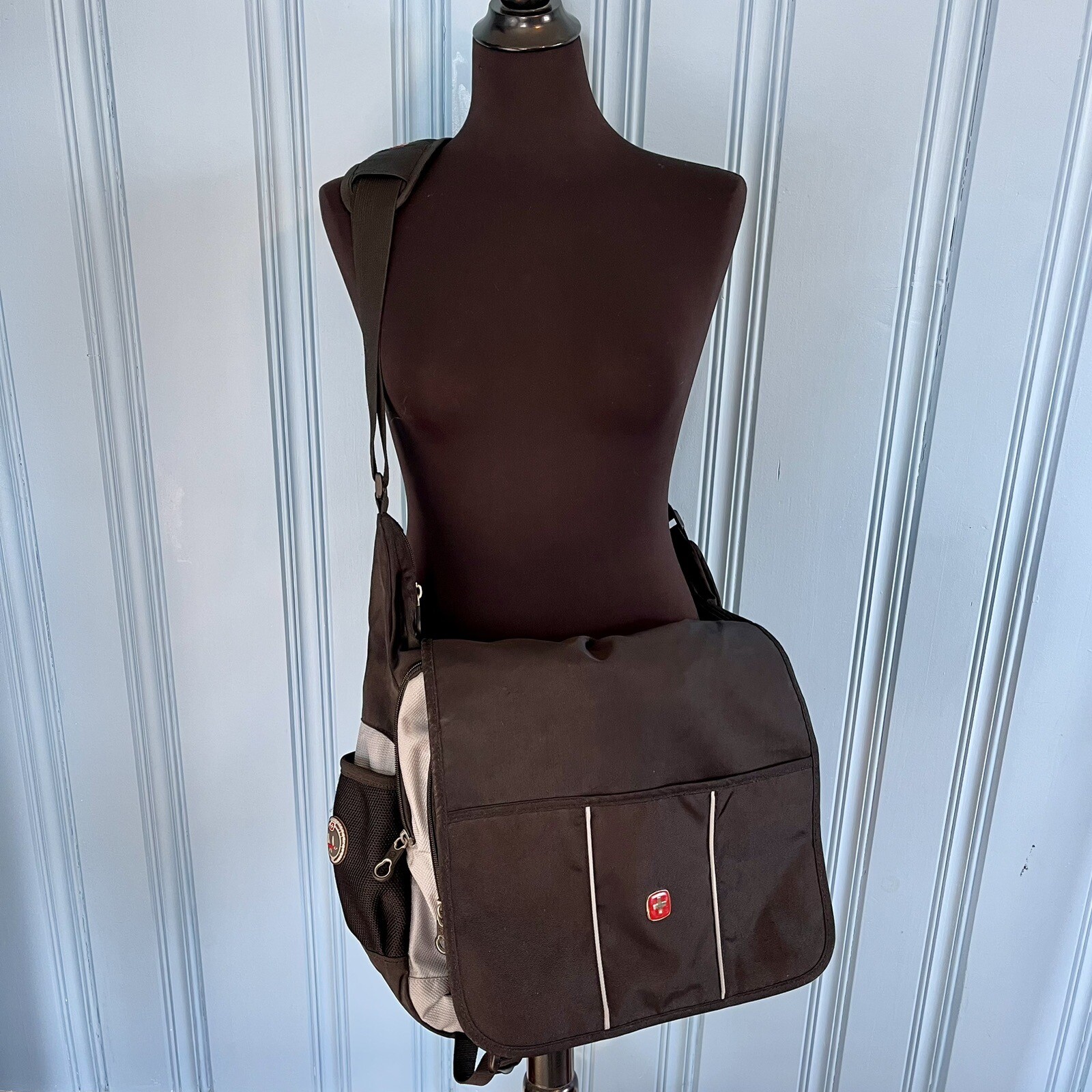 NWOT SwissGear Computer Laptop Tablet Carry Briefcase Travel Messenger Bag 15"