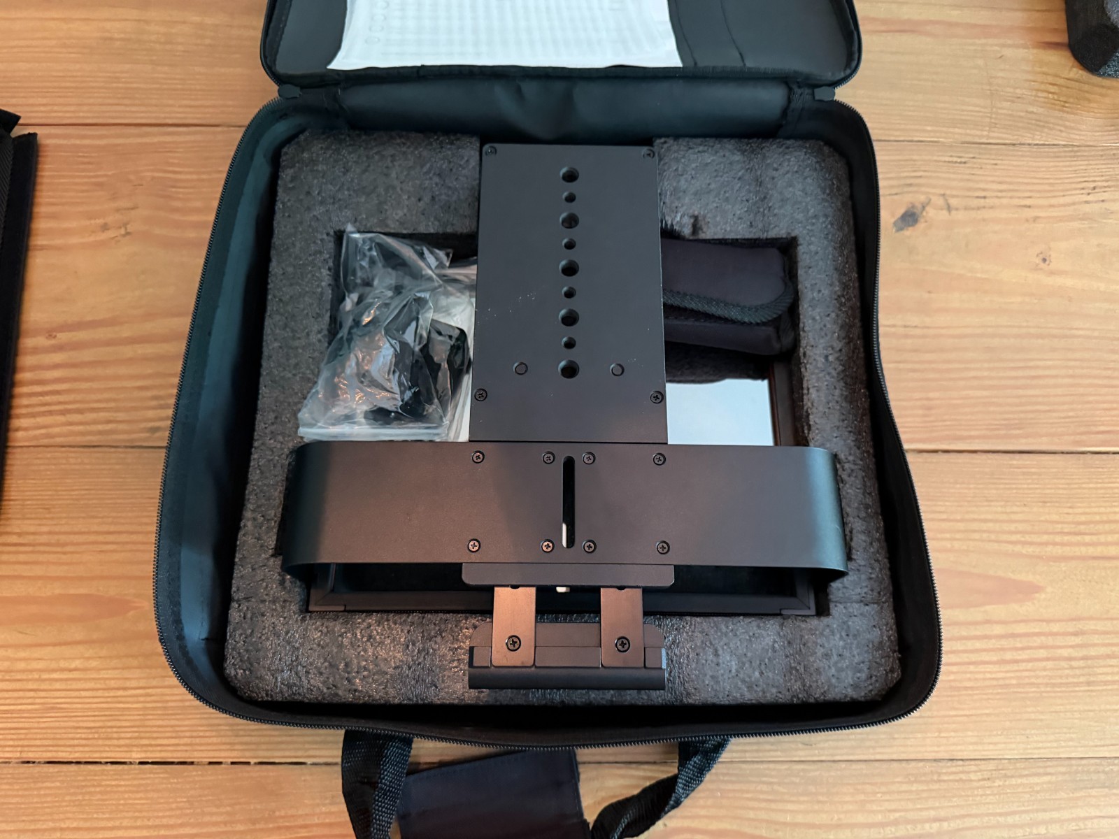Glide Gear TMP 100 Teleprompter 12" Glass w/ Carry Case – Barely Used
