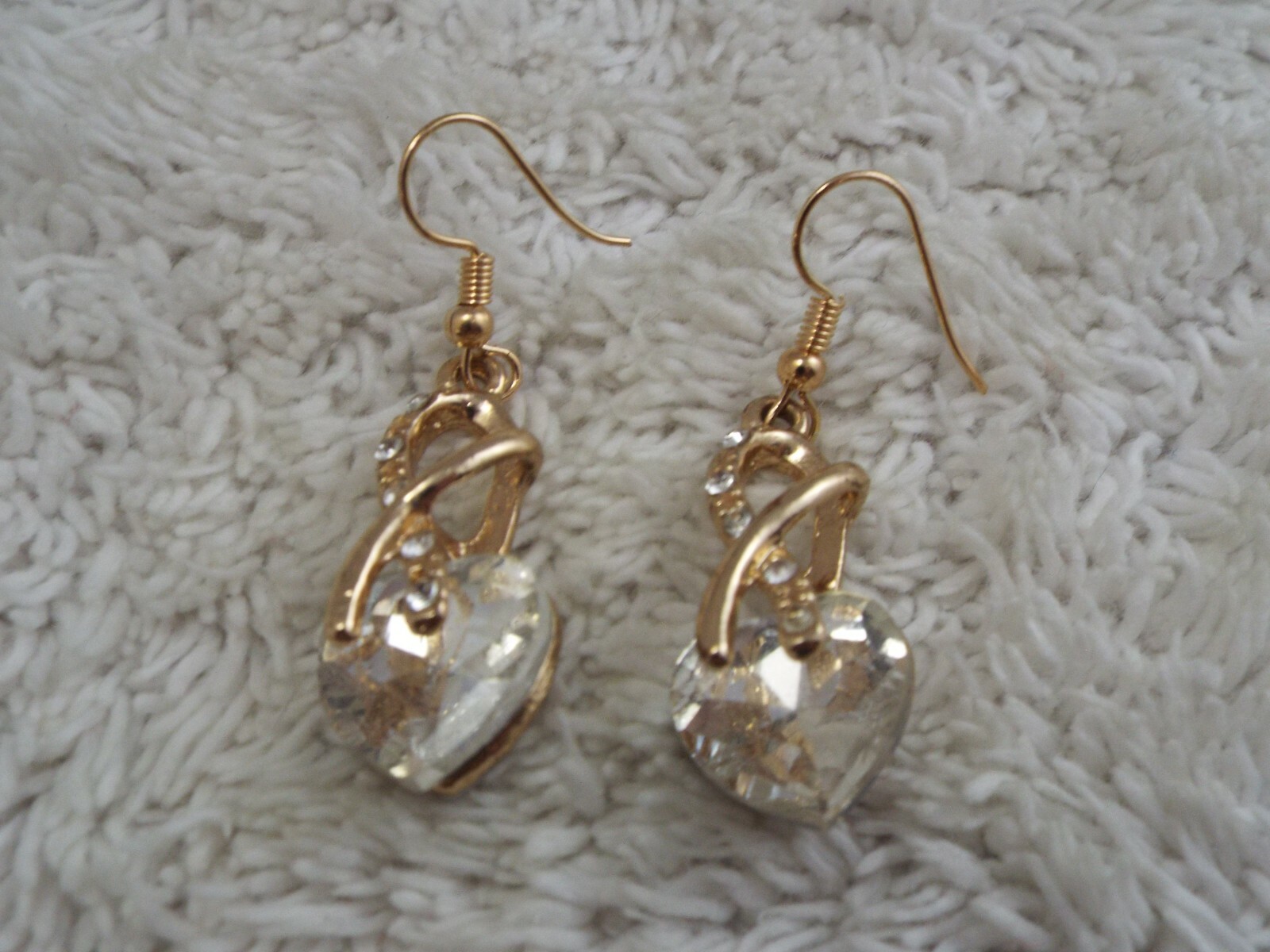 Goldtone Heart Rhinestone Pierced Earrings (F33)
