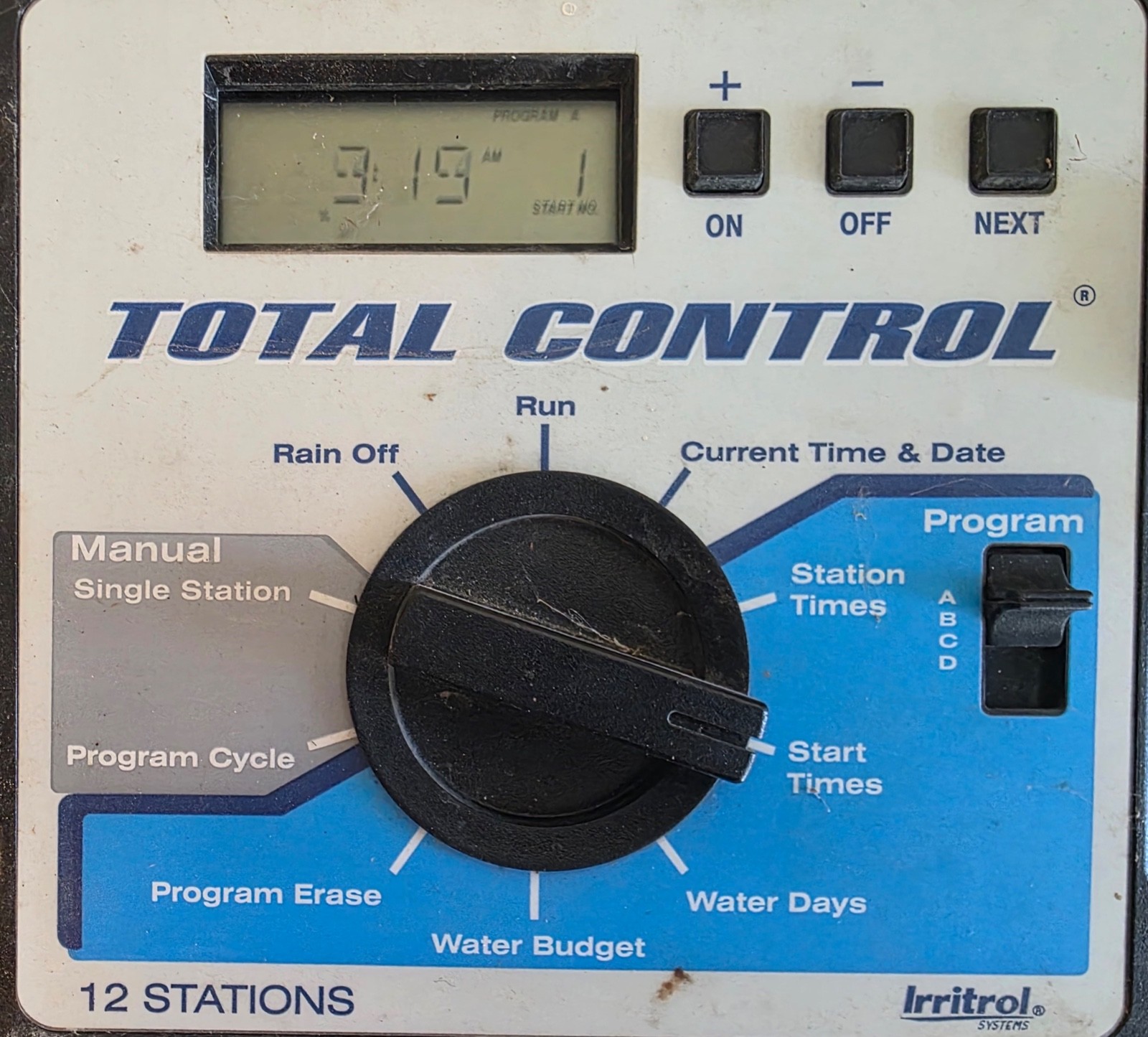 1999 Irritrol Total Control TC12-B EXT Timer Irrigation Controller 12 Stations