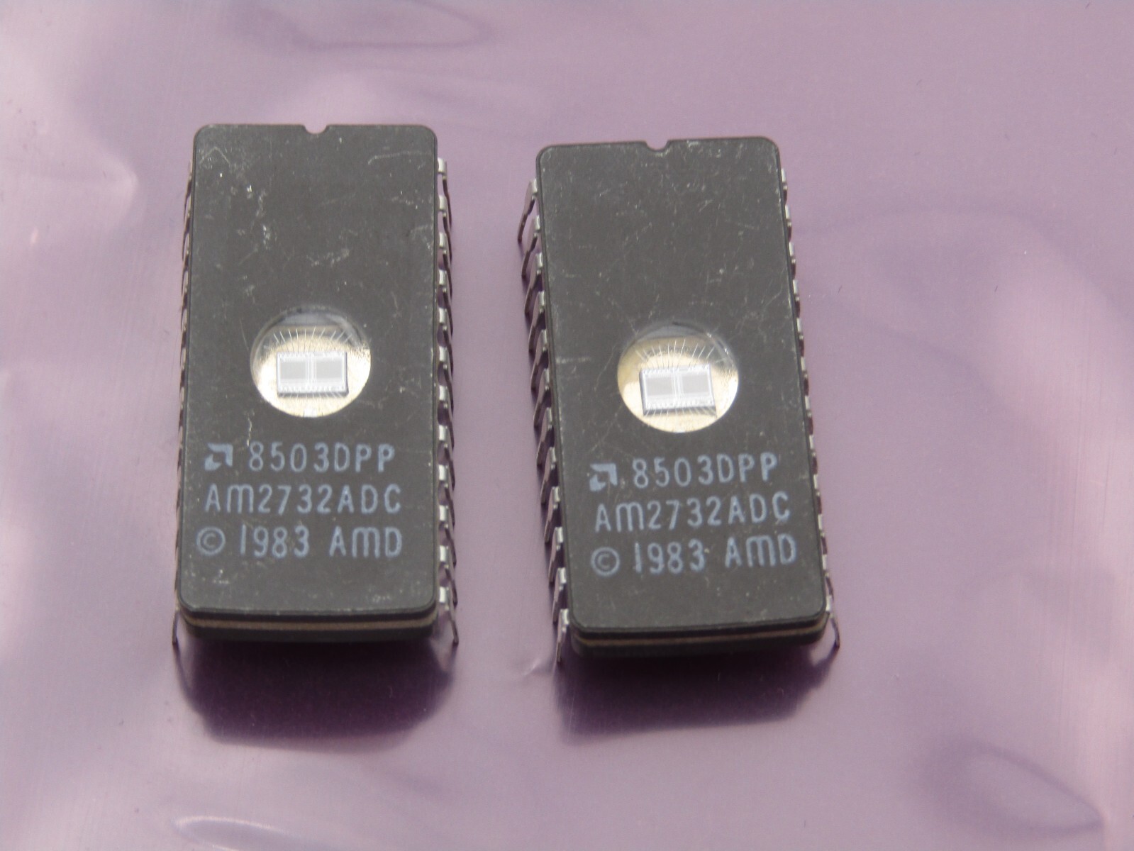 ( 2 PCS ) AM2732ADC  EPROM, 4KX8, 250ns, MOS, CDIP24  --  NOS  2732