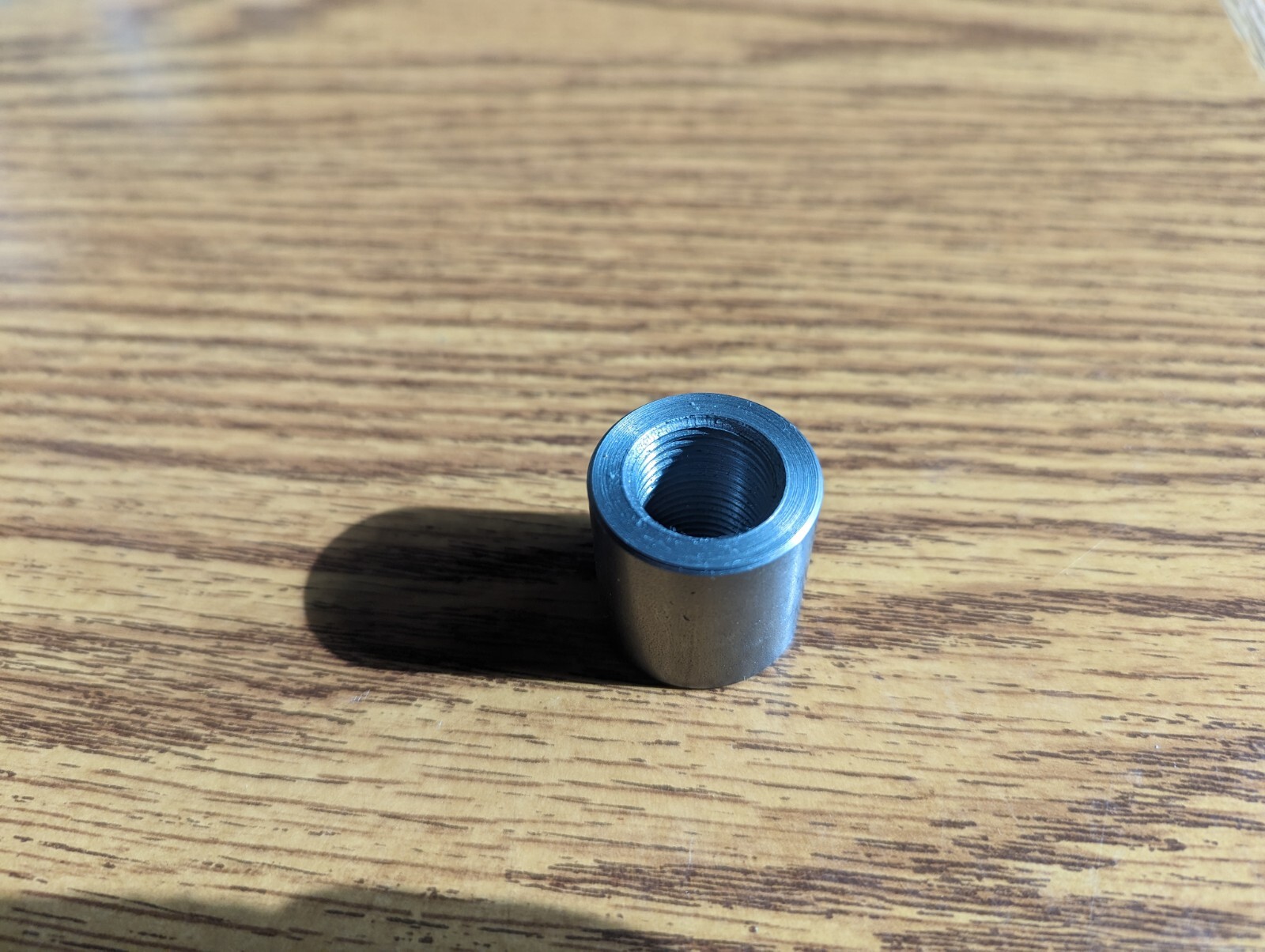 4 pieces 5/8 -18 THREADED BUSHING/SLEEVE/WELD BUNG. 1"OD, 1 1/4" LONG.