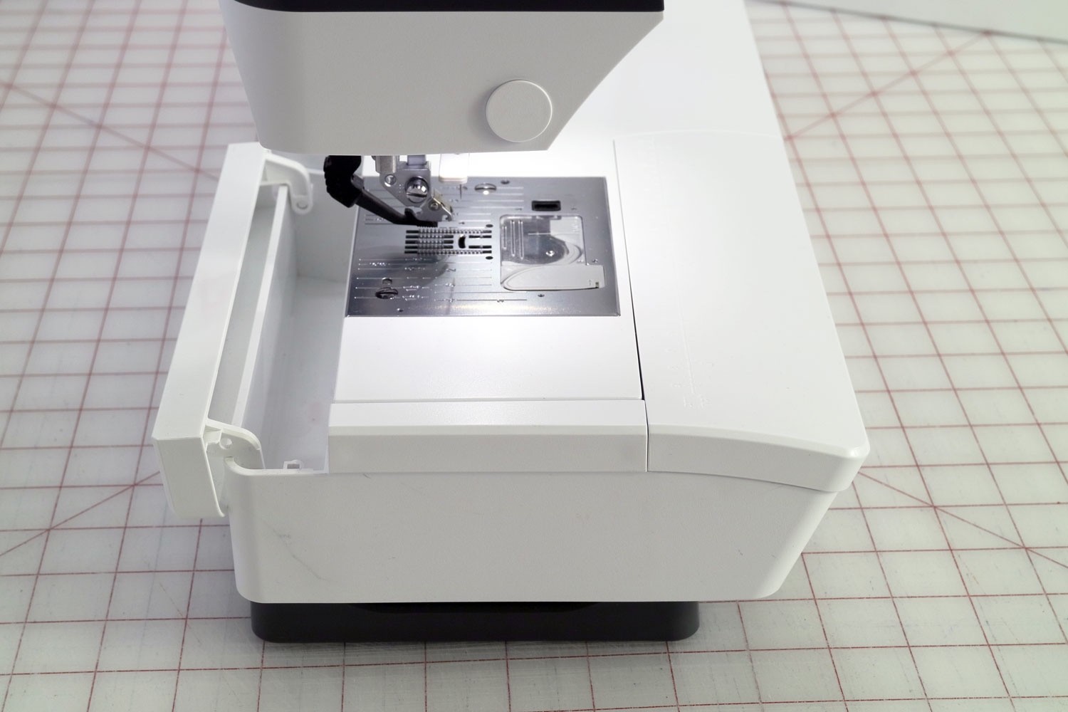 PFAFF Quilt Ambition 630 Sewing Machine IDT System Touchscreen