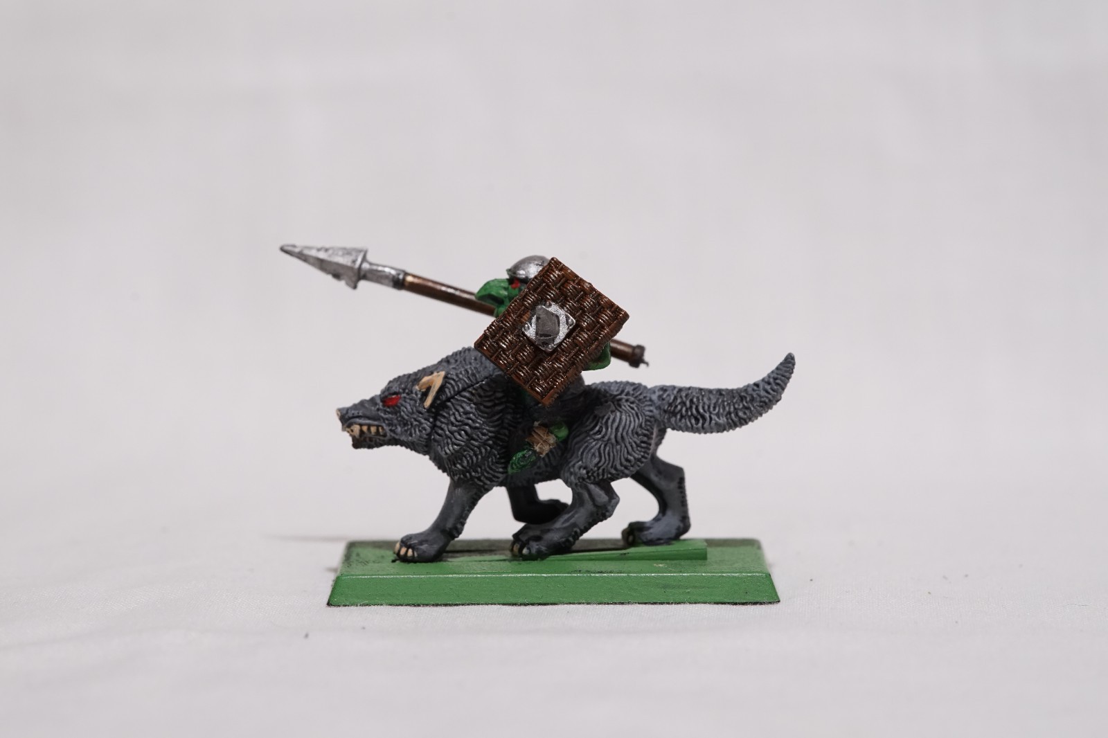Warhammer Fantasy Goblin Wolf Riders - Painted Plastic Games Workshop OOP