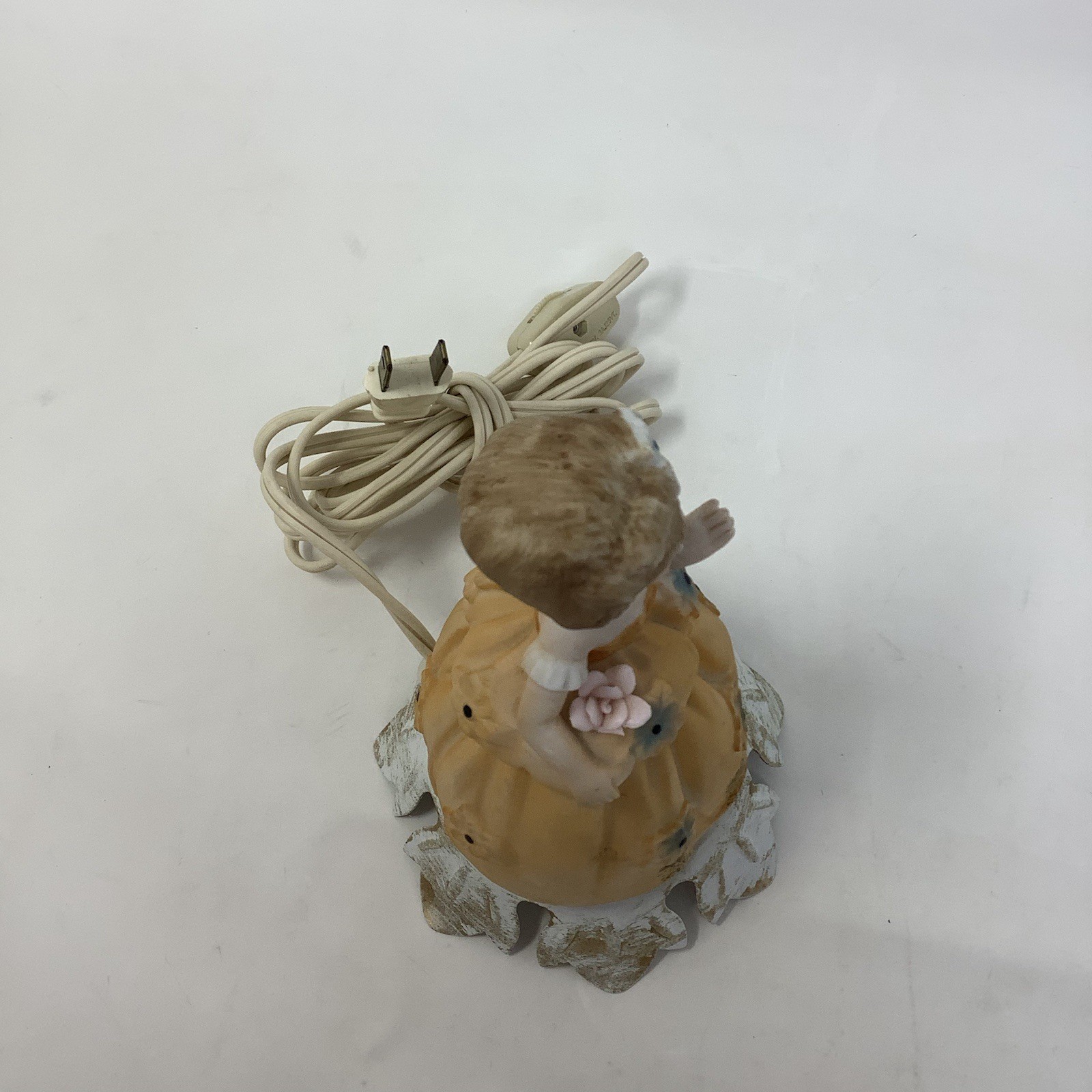 Vintage Victorian-style Lamp/ Nightlight