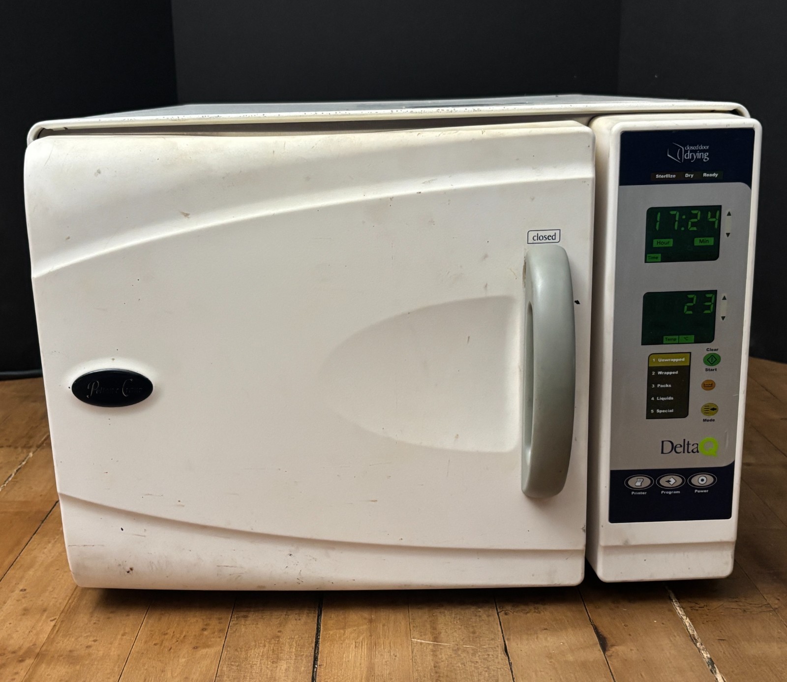 Pelton And Crane Delta Q Model AF Autoclave