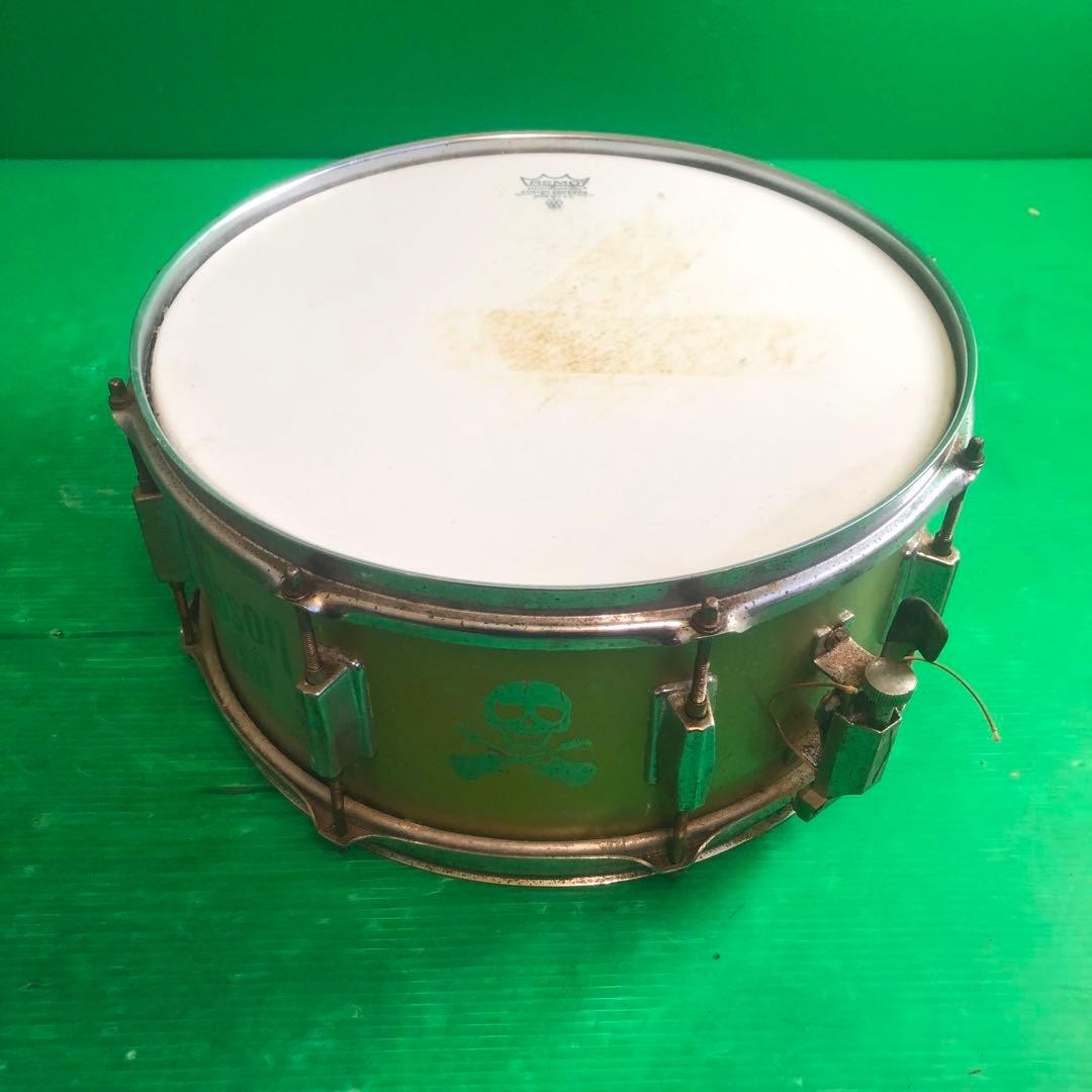 Remo Weatherking Coated Emperor Snare Drum Skull Design Used