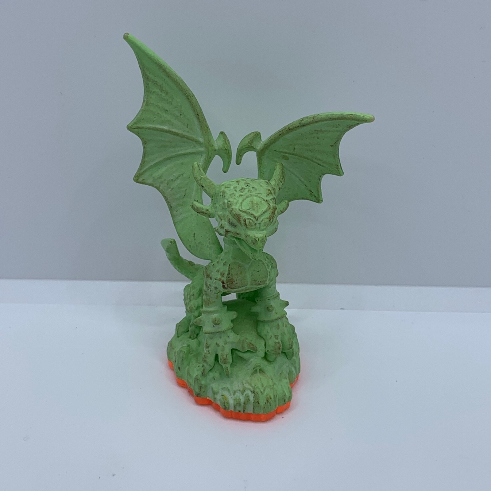 Skylanders Giants Figure Glow in the Dark Cynder Undead Element See Offer