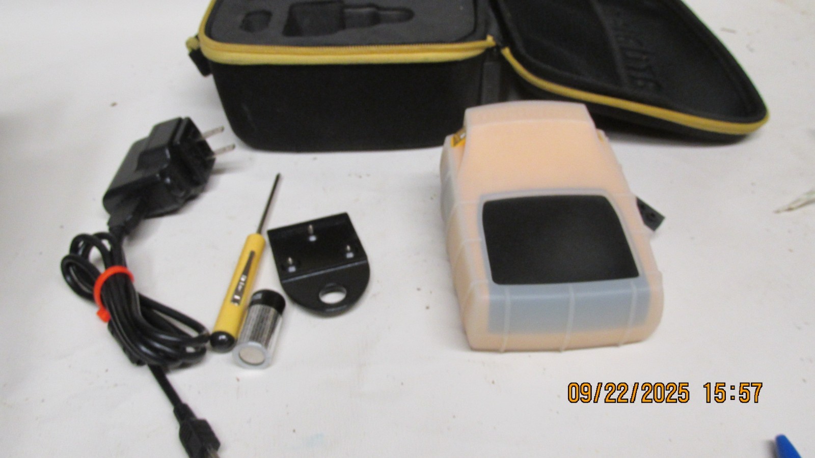 Narda Nardalert s3 2270/01 main frame radiation monitor + acc