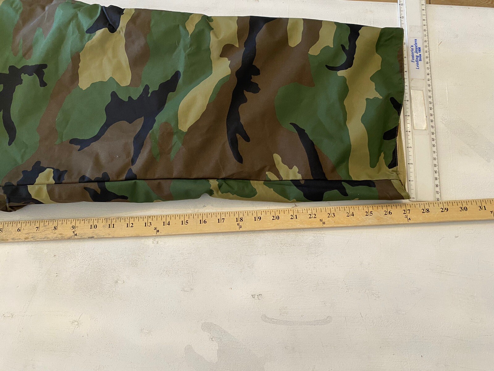 Men’s US Army Nylon Blend Reversible Camo Pants Size Large