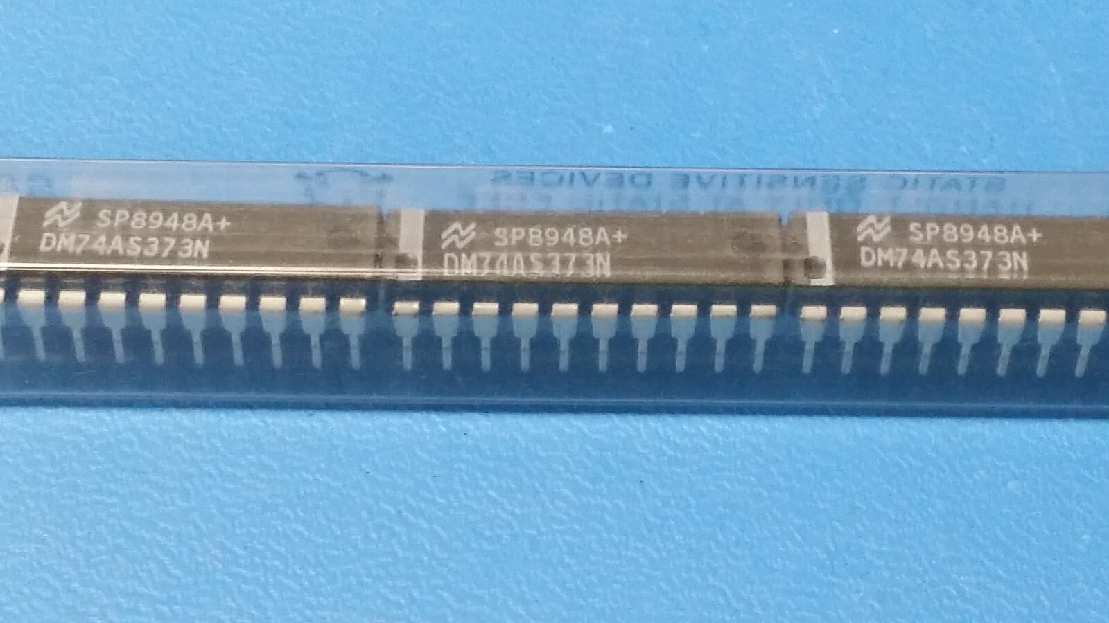 (10 PCS) DM74AS373N NSC IC LATCH TRANSP OCT D 3ST 20-DIP