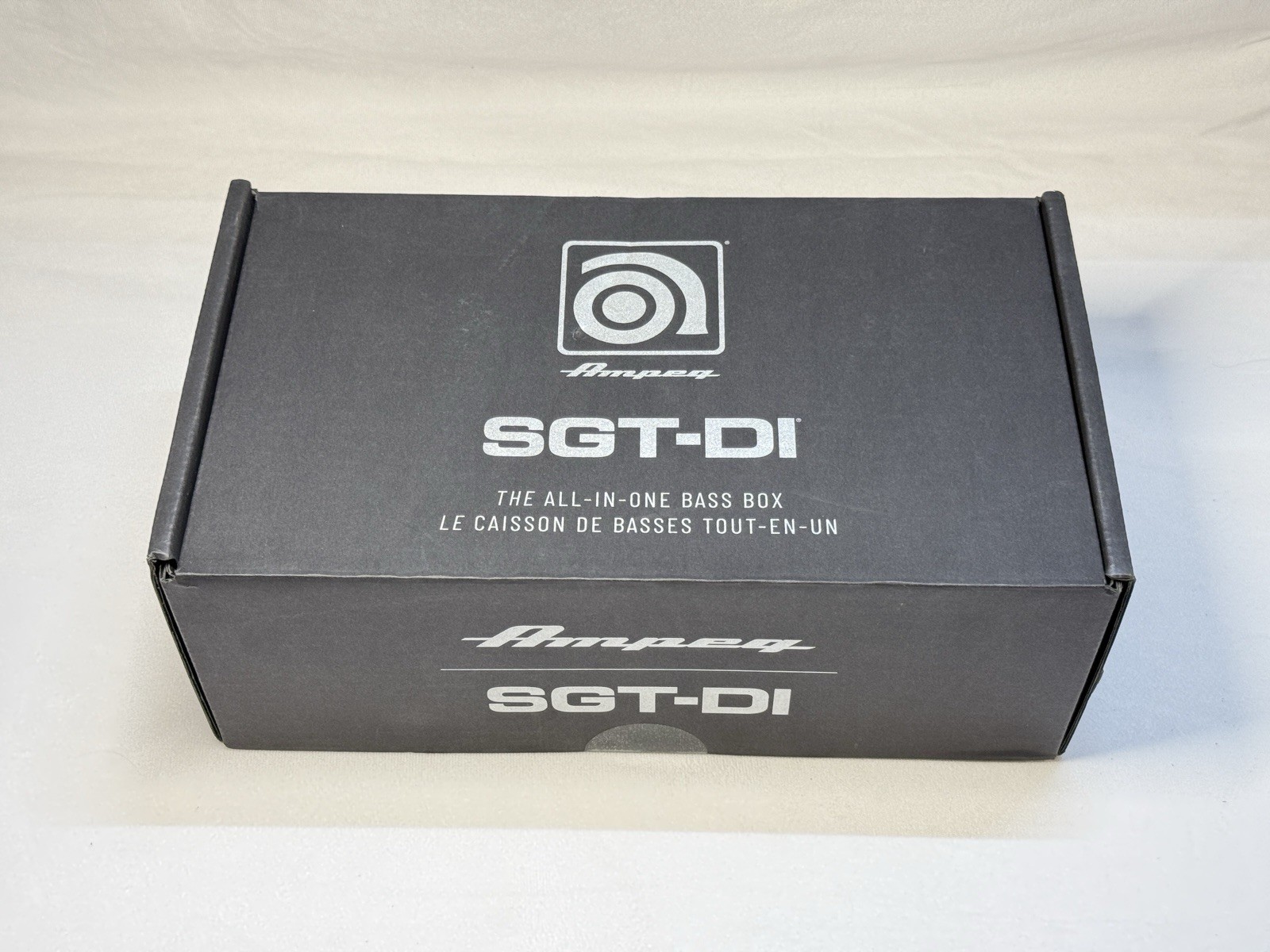 Ampeg SGT-DI Bass Preamp Pedal and DI - Black (99-040-4105) | 2316