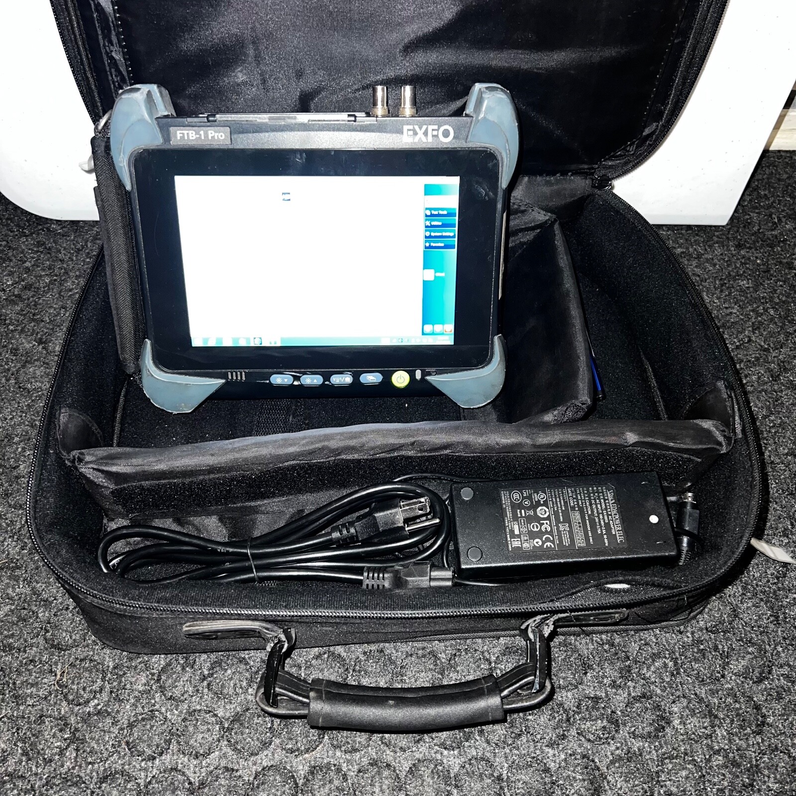 EXFO FTB-PRO FTB-880V2 10G LAN WAN Analyzer Kit