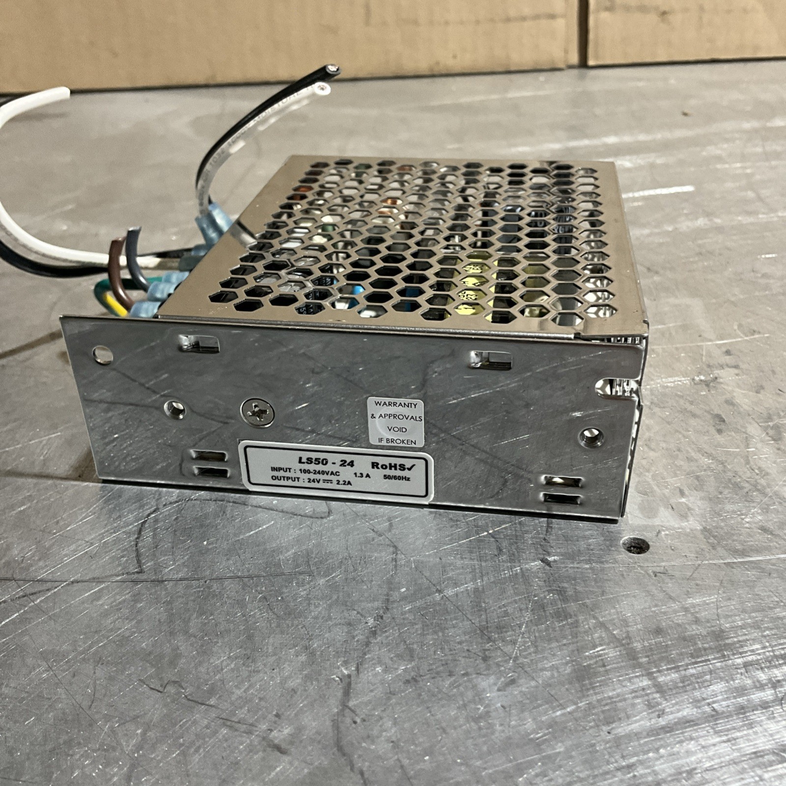 TDK-Lambda LS50-24 EHFP, Switch Mode Power Supply, (100-240 VAC, 1.3A, 50/60 Hz)