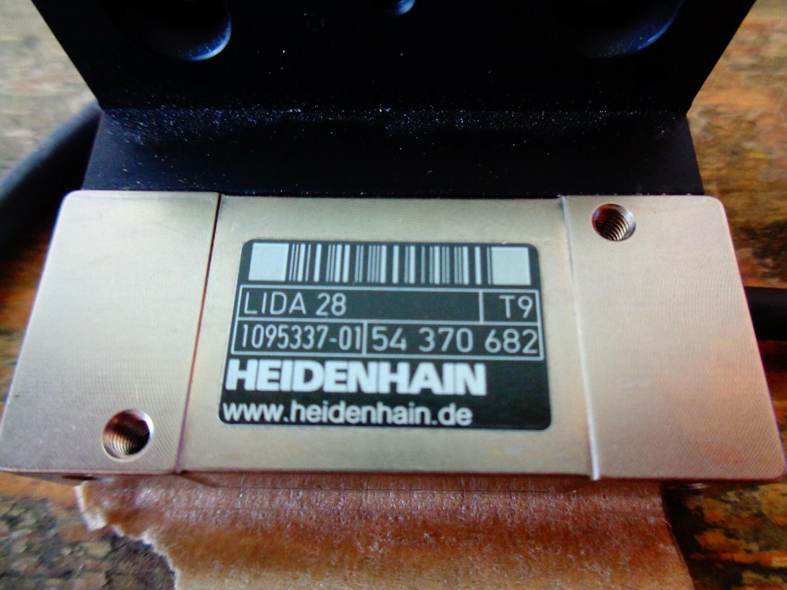 Heidenhain LIDA 28 Incremental Linear Encoder ( 6040 )