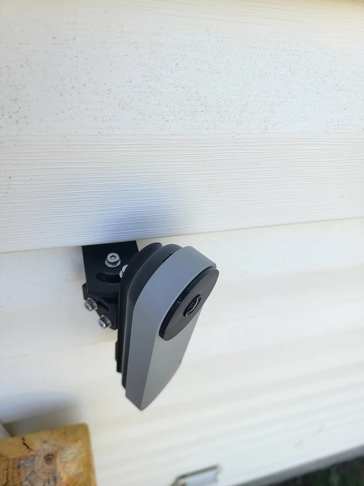 Google Nest Battery Doorbell Camera (NO SCREW REQUIRED) Adjustable Mount