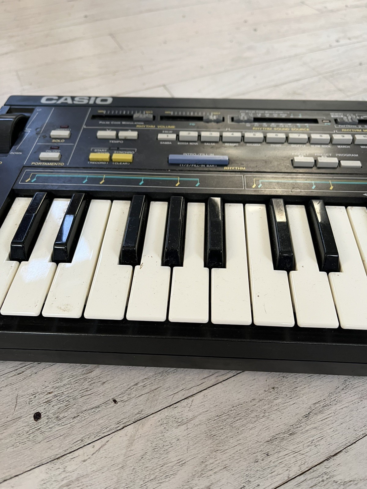 Casio CZ-230S Phase Distortion Synthesizer Keyboard READ