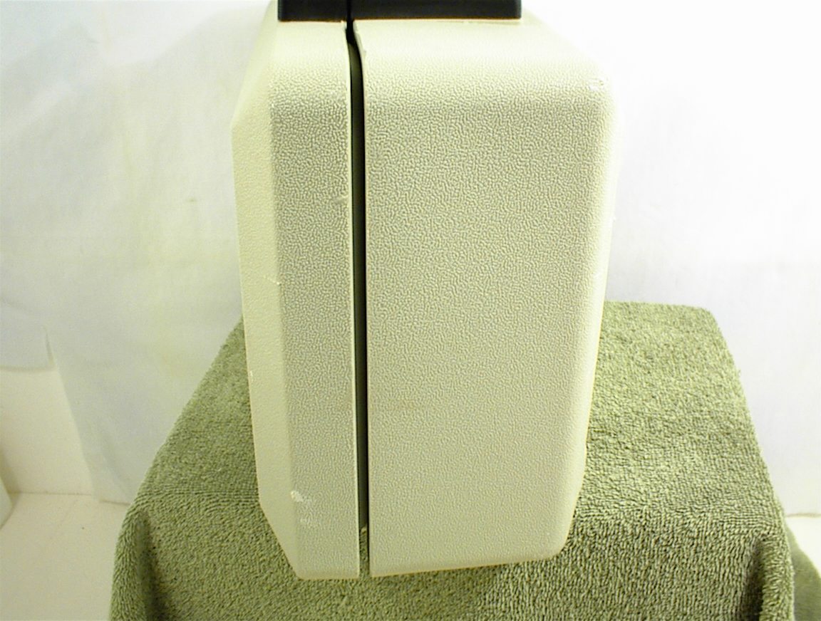 SENTRY 1100 SAFE LOCK BOX 2 KEYS HOME SECURITY FIRE RESISTANT