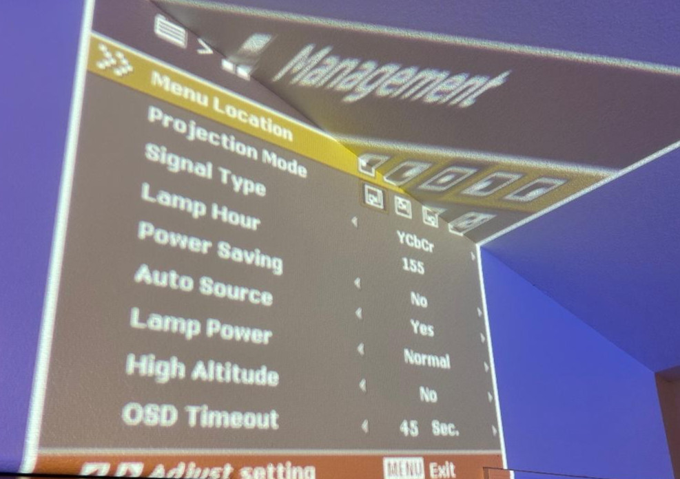 Viewsonic PJ258D/DLP Projector 155 lamp hours