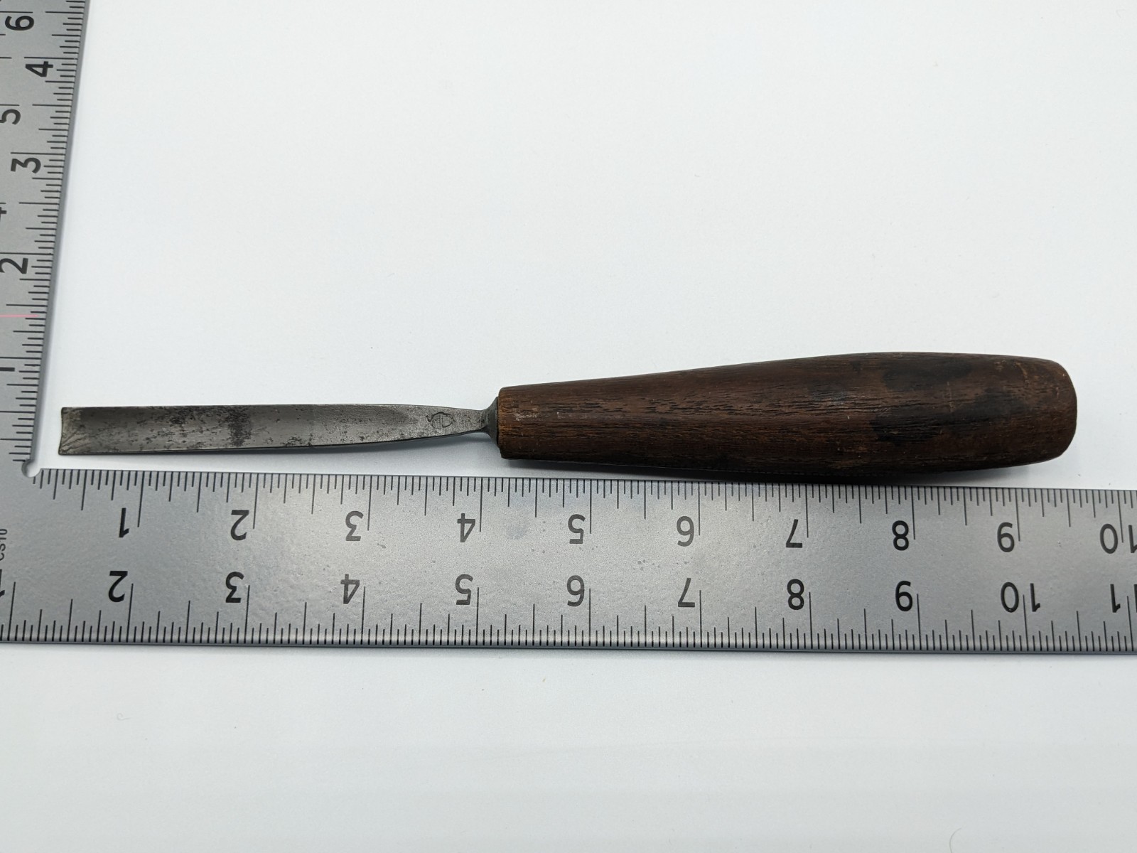 Henry Taylor Shallow sweep gouge made in england