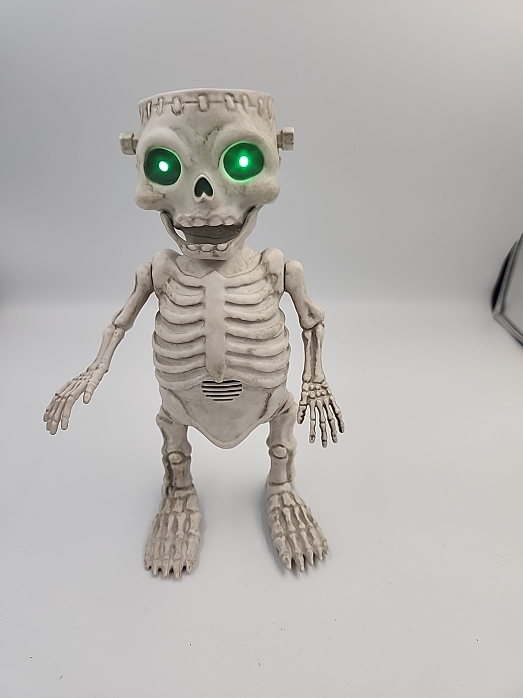 Frankenstein Skeleton By Hyde & Eek Animated Franky Bonez