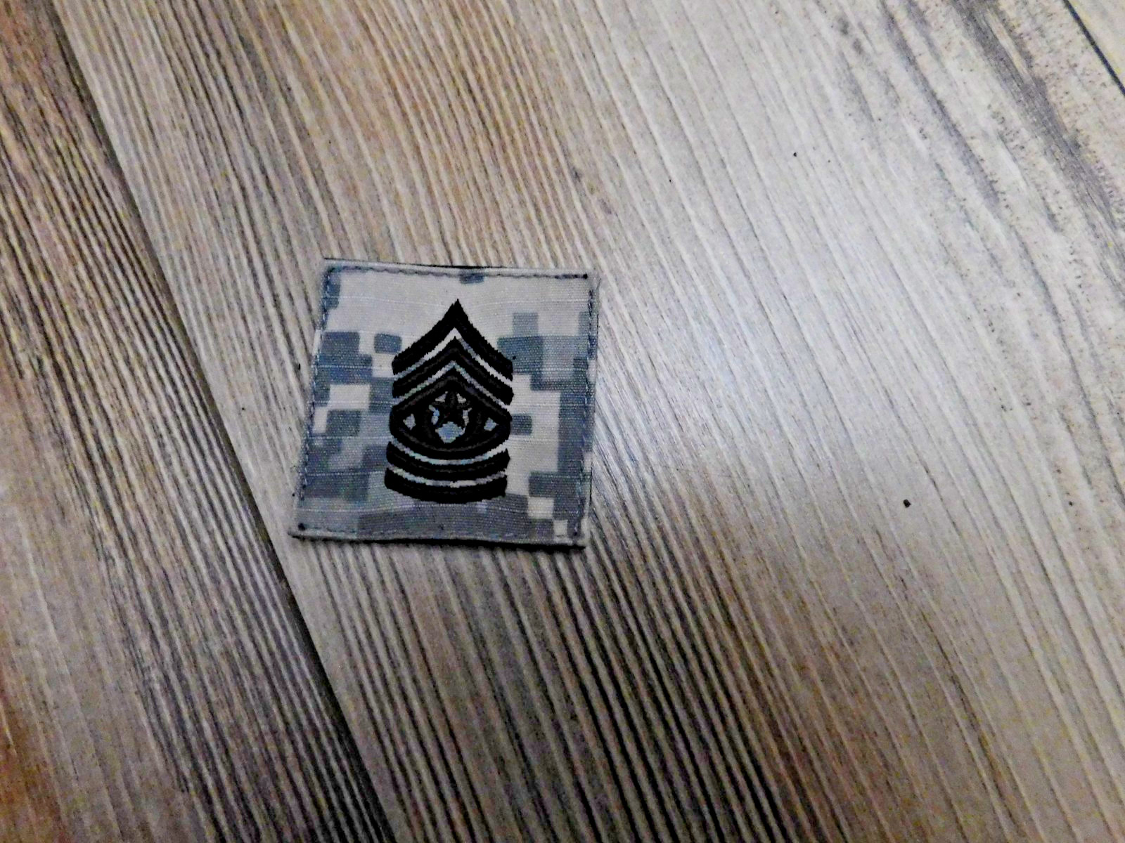 US ARMY ACU E9 HOOK & FASTENER PATCH