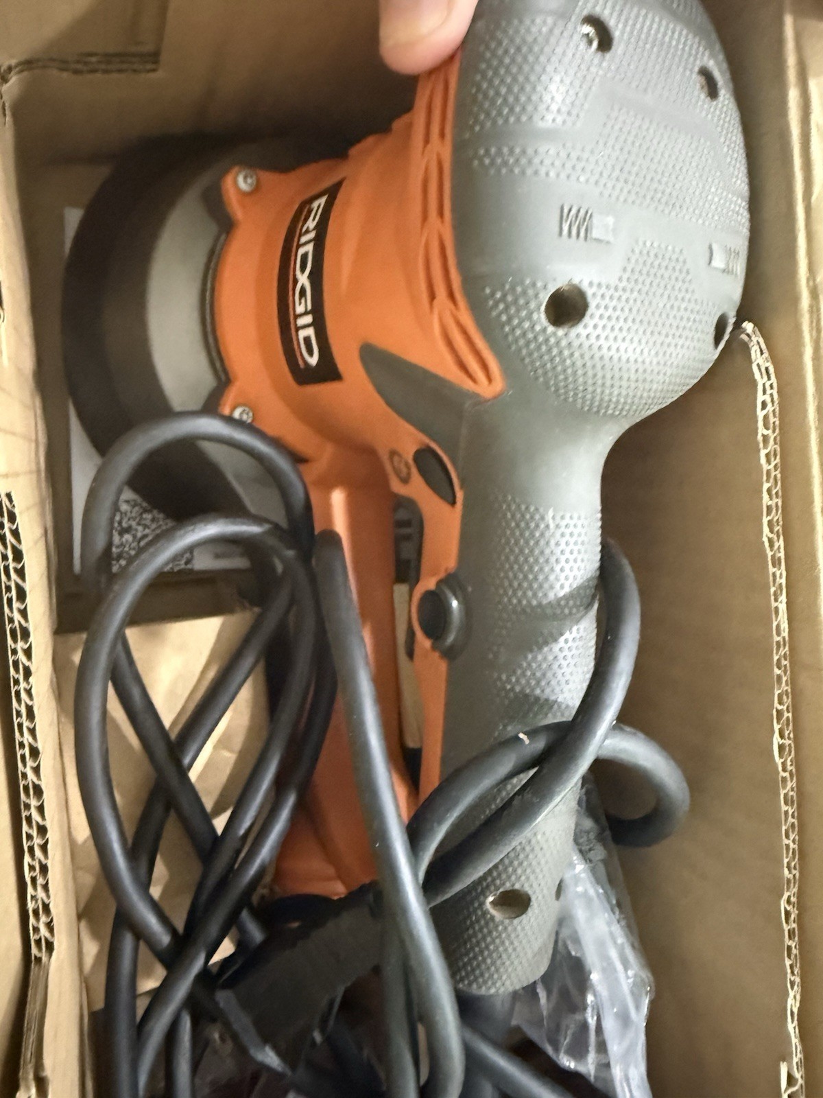 RIDGID R2611 Random Orbit Sander 6-Inch Variable Speed AirGuard Dust Bag Corded