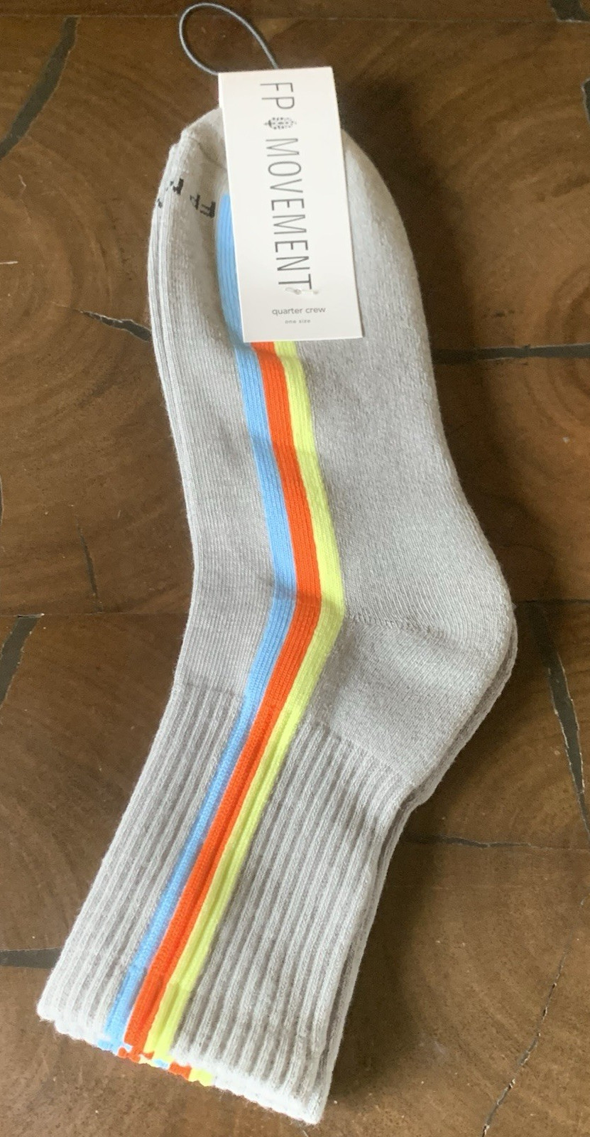 NWT FP‎ Movement Tempo Quarter Crew Socks in Grey with Stripe Athletic SOLD OUT!