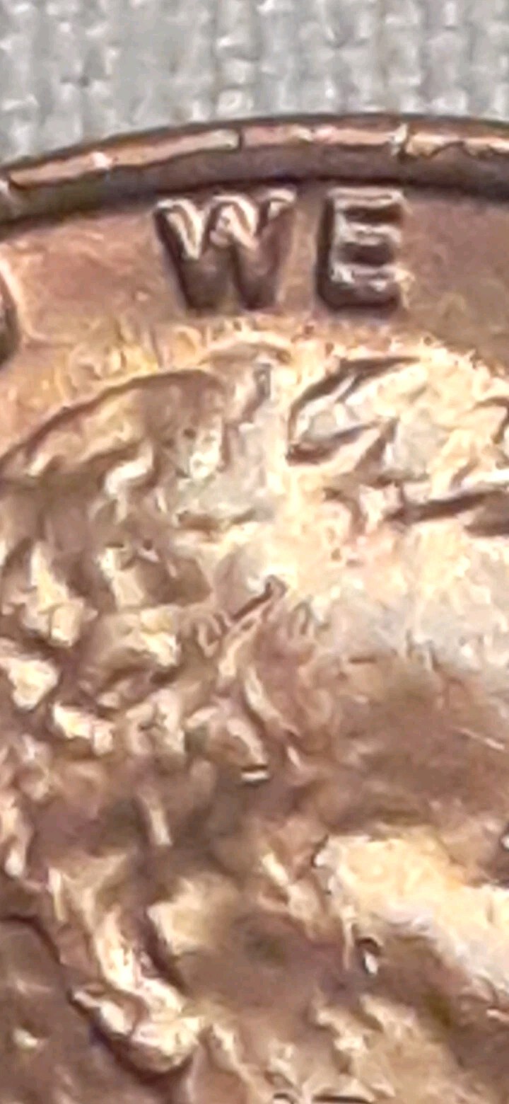1982 Lincoln Cent Large Date DDO Off Centered Strike BU Red Error Coin