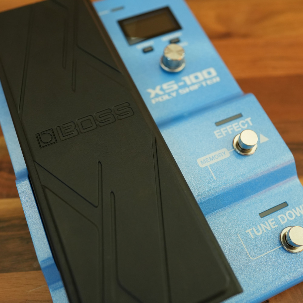 BOSS XS-100 POLY SHIFTER Guitar Effects Pedal