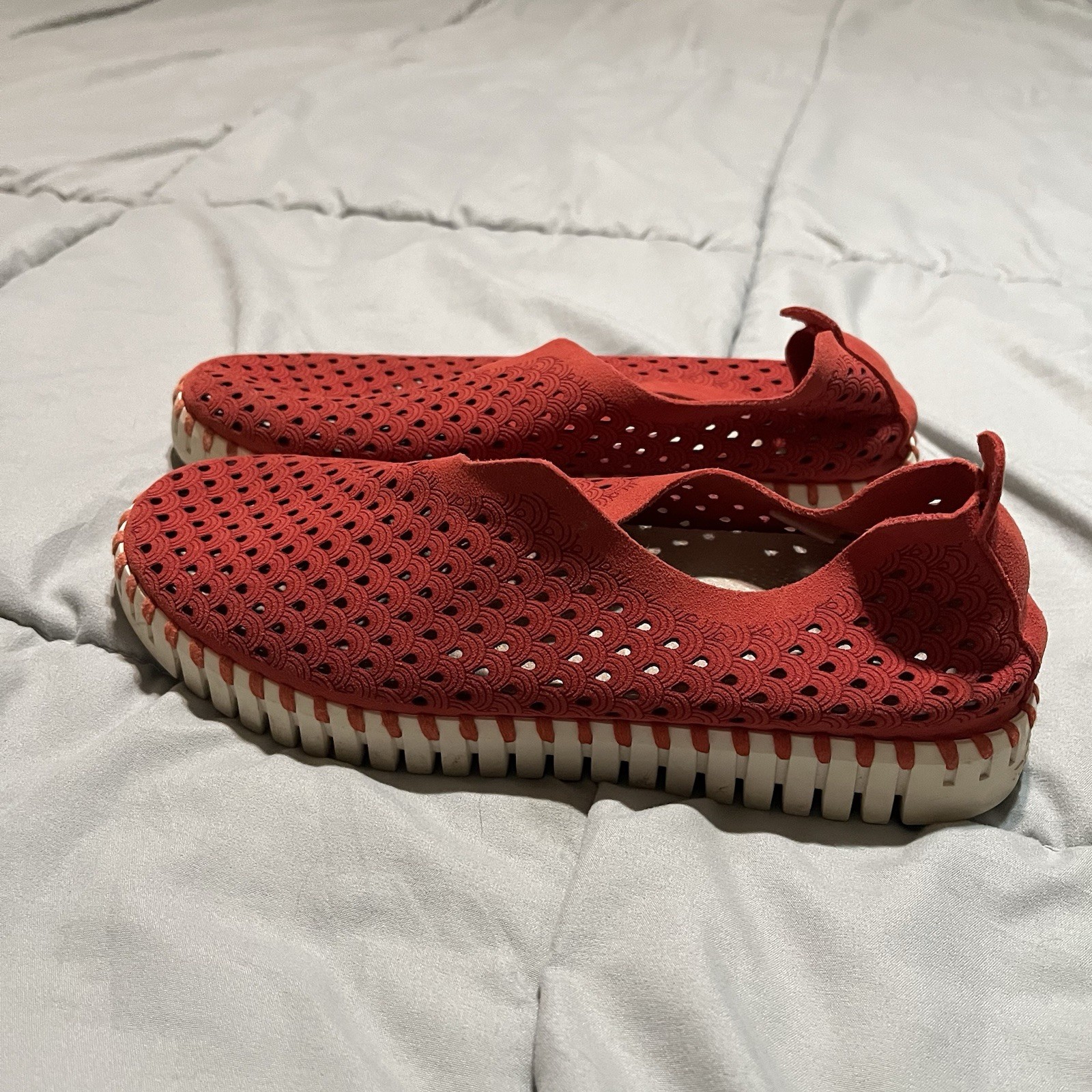Ilse Jacobsen Shoes Womens 7 /37 Red Tulip Flats Comfort Perforated Slip On