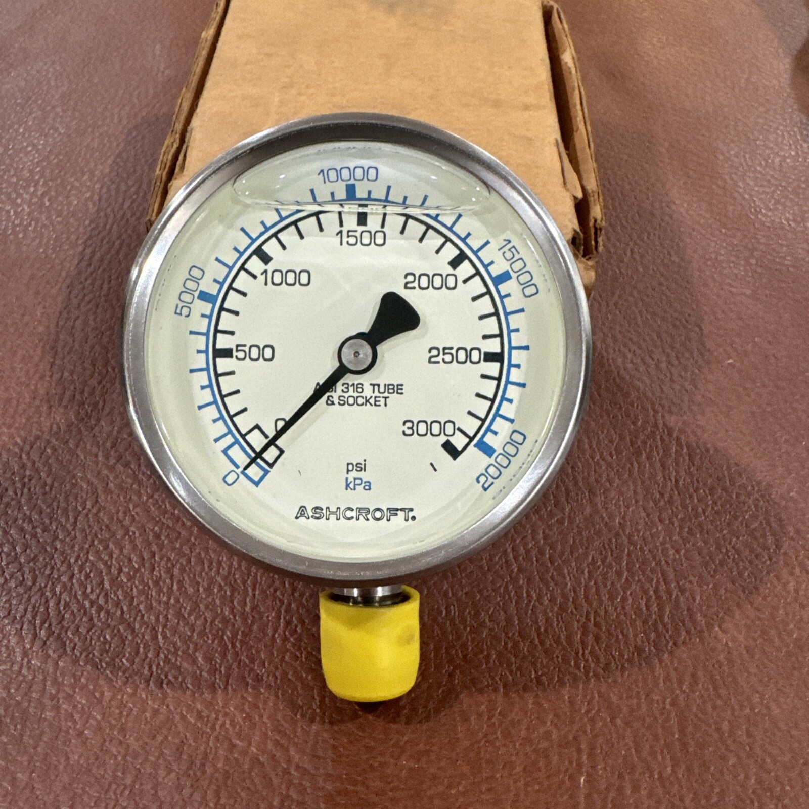 Ashcroft 3000psi Water Pressure Gauge AISI 316 Tube & Socket  #B6-C