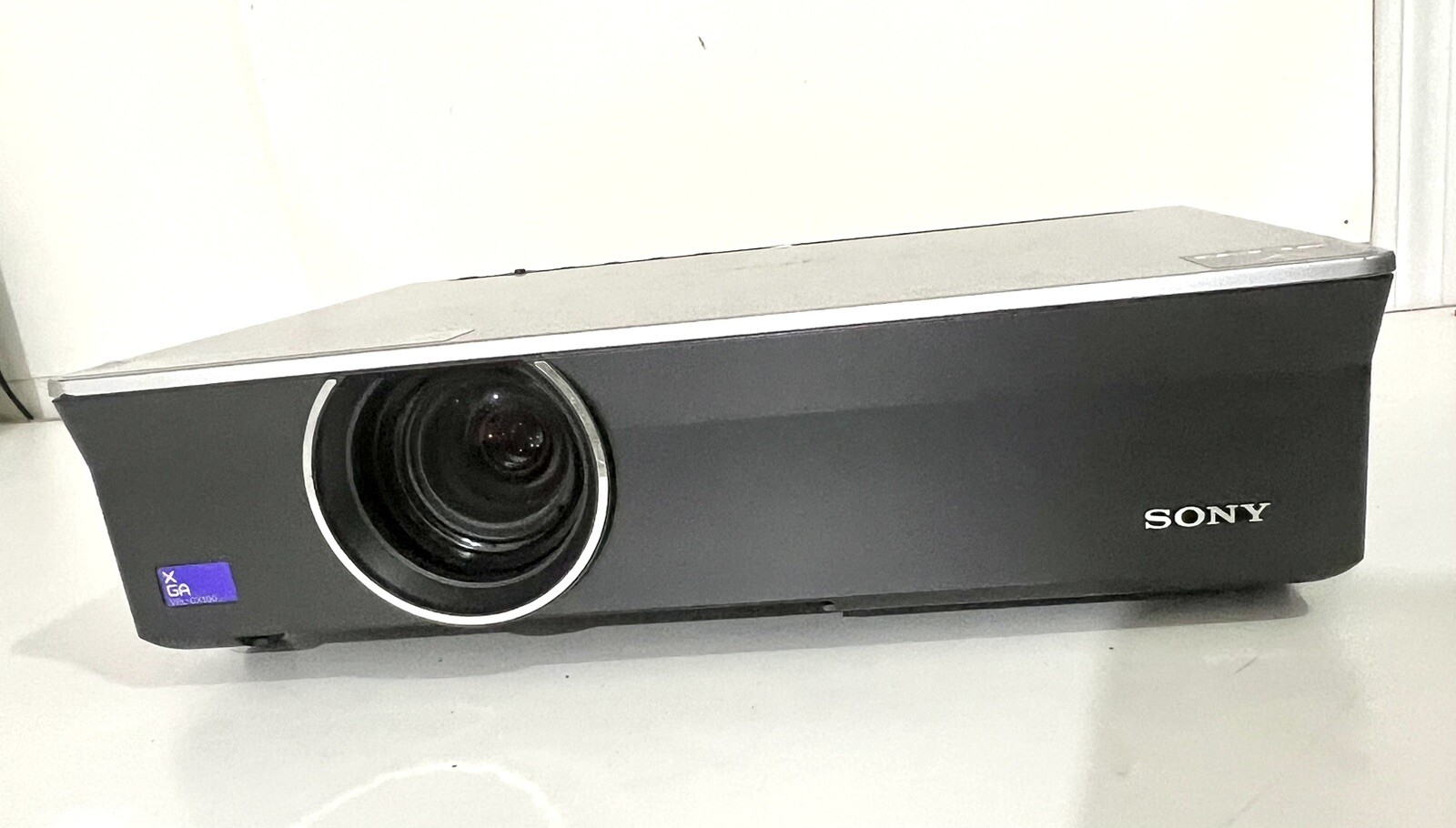 Sony VPL-CX100 Multimedia Projector, TESTED, WORKS, NEED LAMP