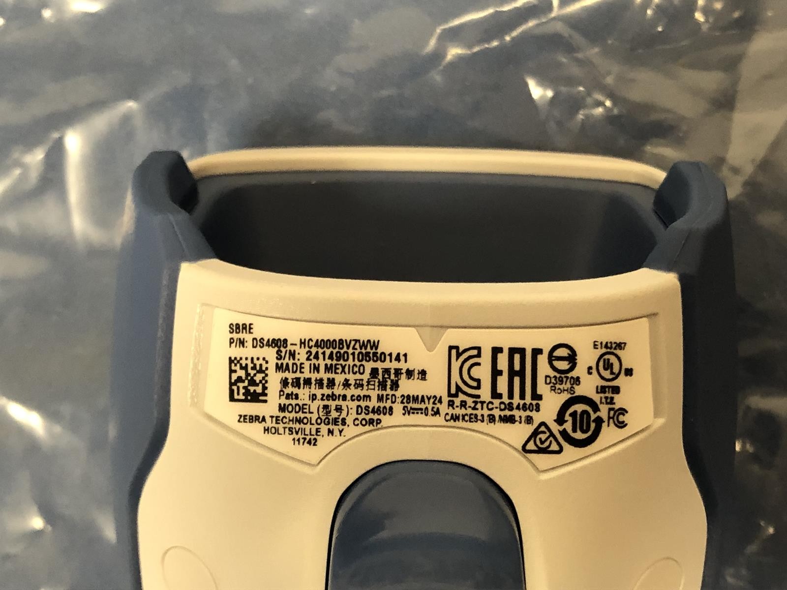 ZEBRA DS4608 SCANNER KIT W/ STAND&CABLE