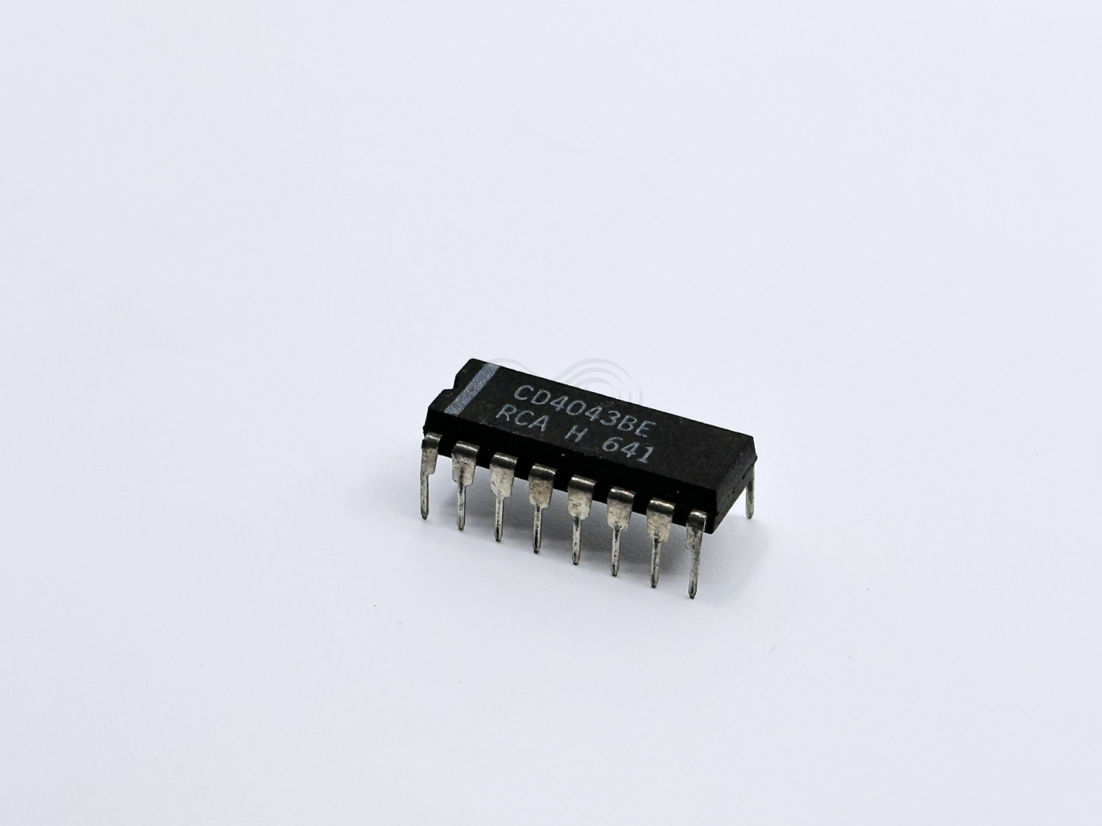 CD4043BE RCA Quad NOR RS Latch CE 3-State Outputs IC DIP-16