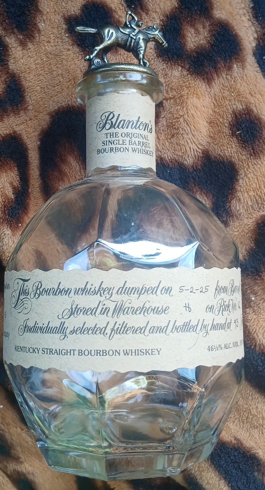 Single Barrel Bourbon Whiskey Empty Bottle w Stopper Letter O UNRINSED Blantons