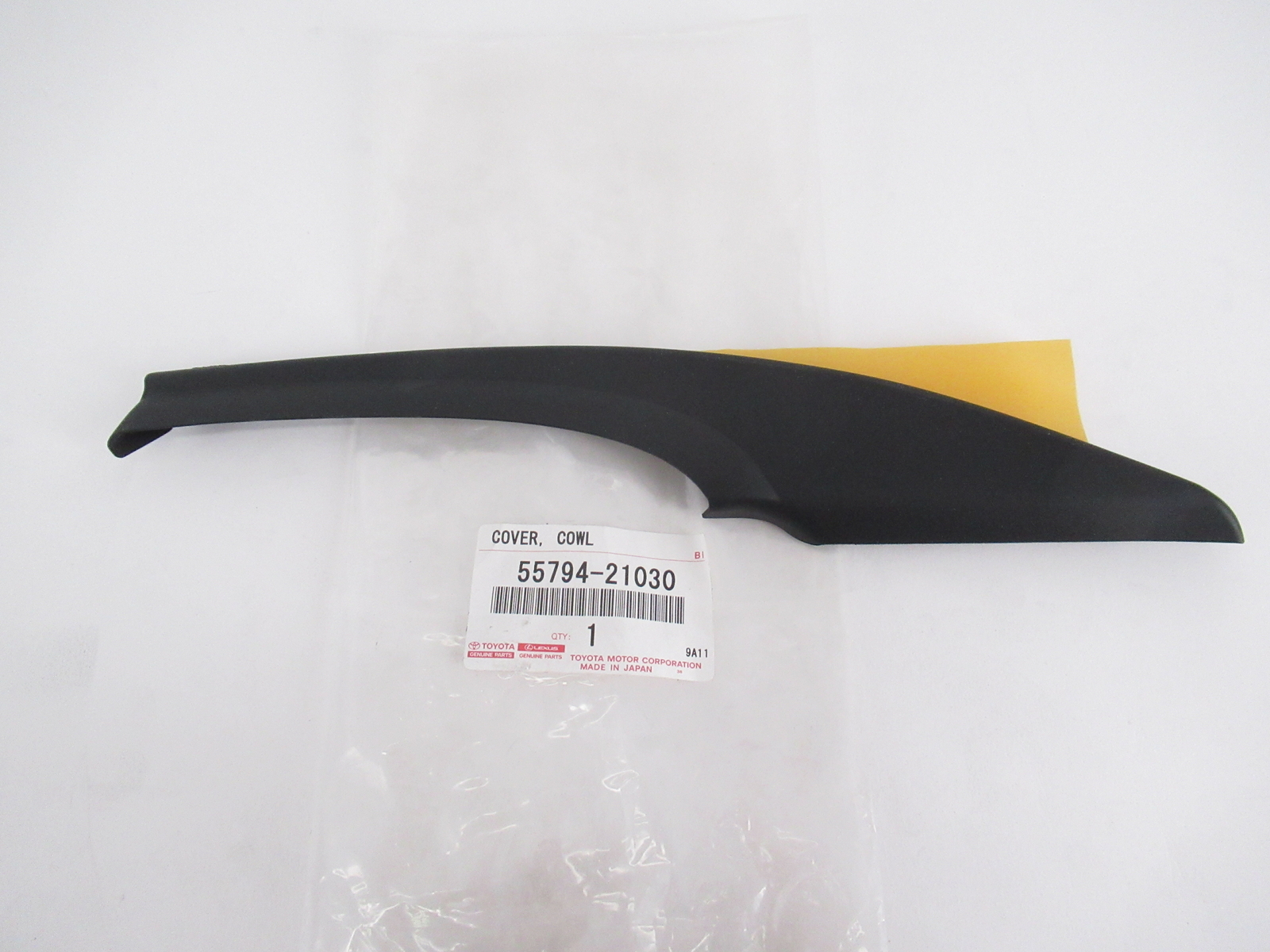 Genuine OEM Toyota Scion 55794-21030 Driver Upper Fender Seal 2011-2016 tC