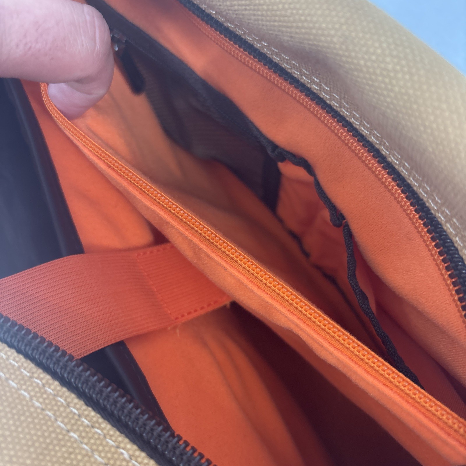 FLIGHT OUTFITTERS Bush Pilot Folio Canvas/Leather Flight Bag w/ Shoulder Strap