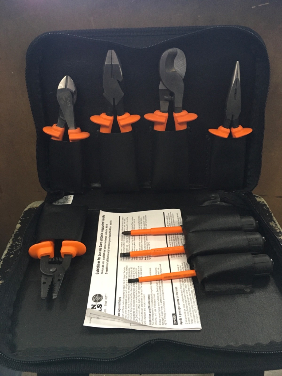 Klein Tools 33529 Premium 1000V Insulated Tool Kit, 8-Piece - Made In USA !