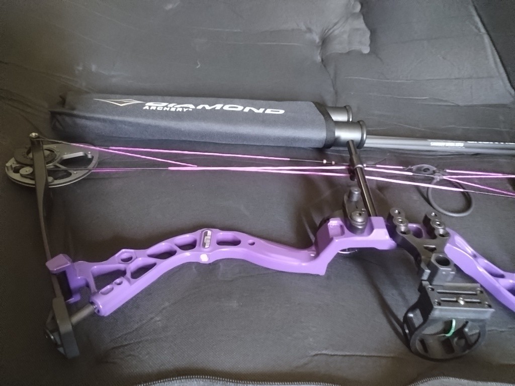 Diamond Archery Atomic Youth Bow Purple