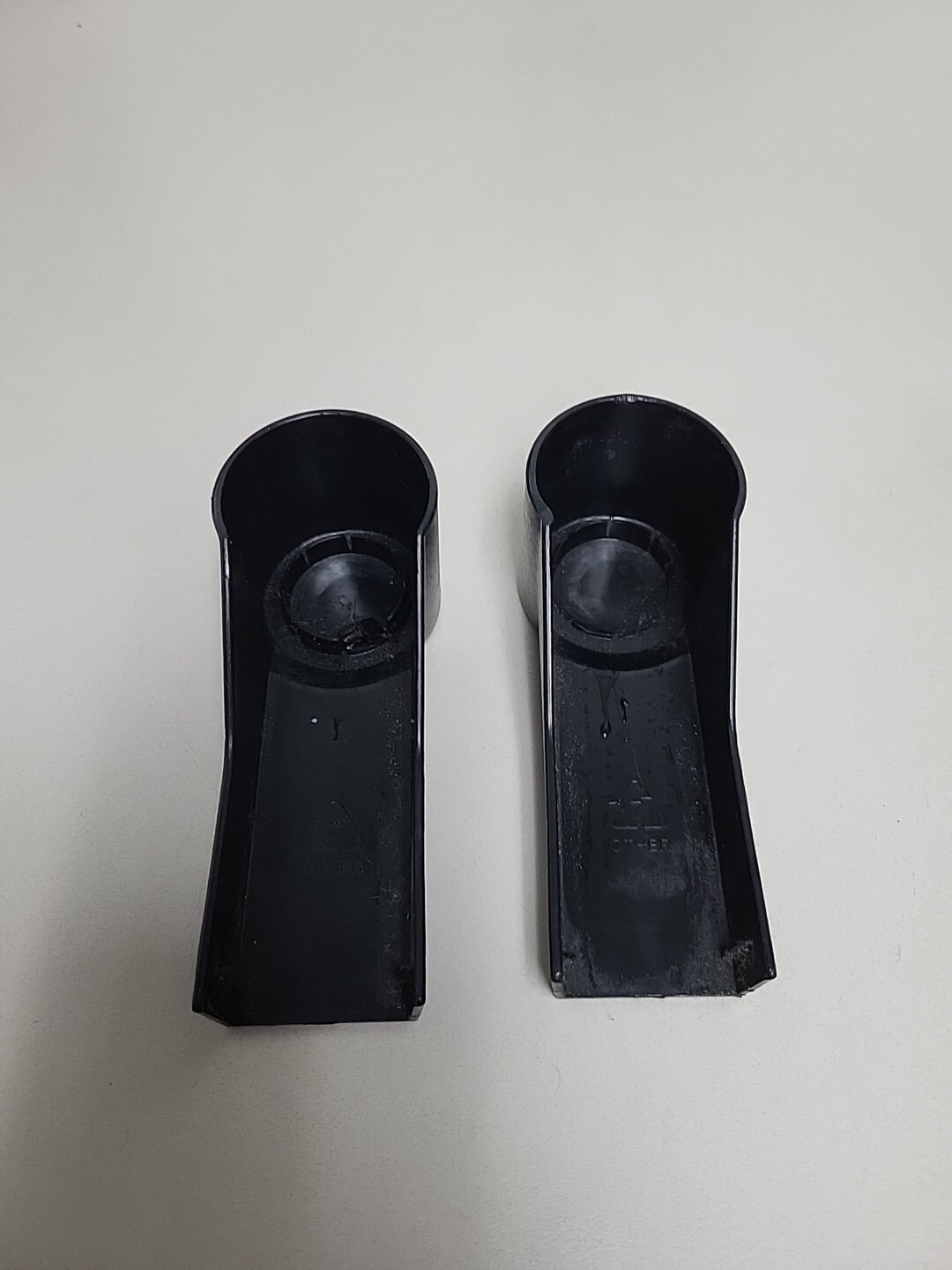SportsArt E820 Elliptical Bolt Covers (18A)
