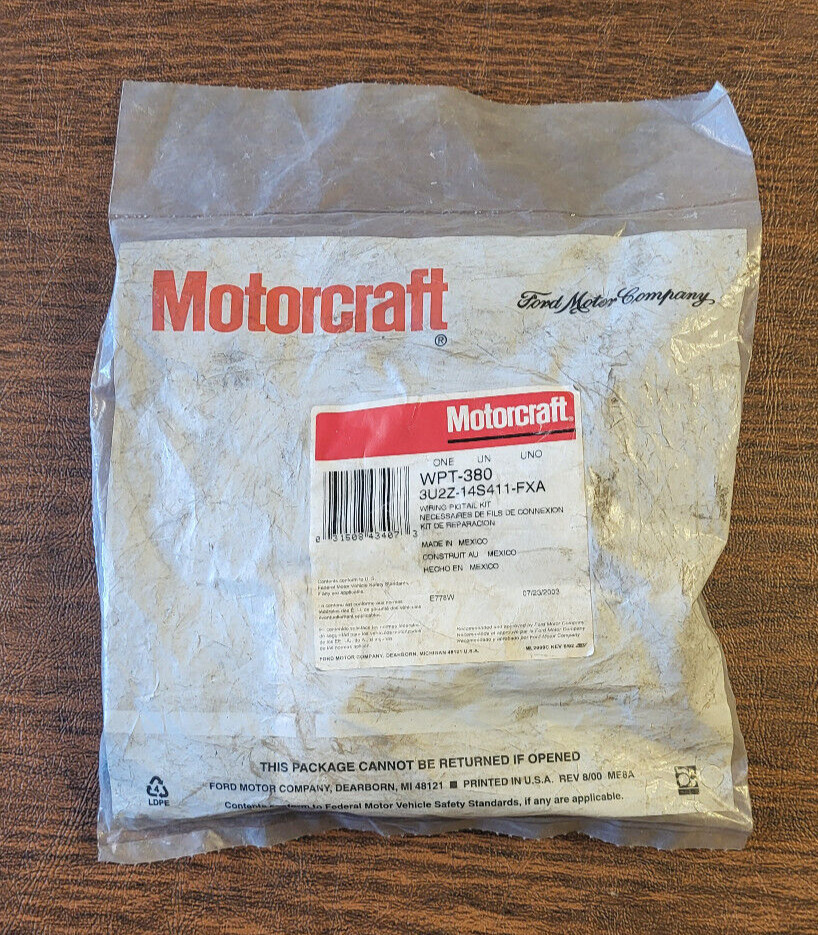 Motorcraft WPT-380 Center High Mount Stop Light Connector Ford 3U2Z-14S411-FXA