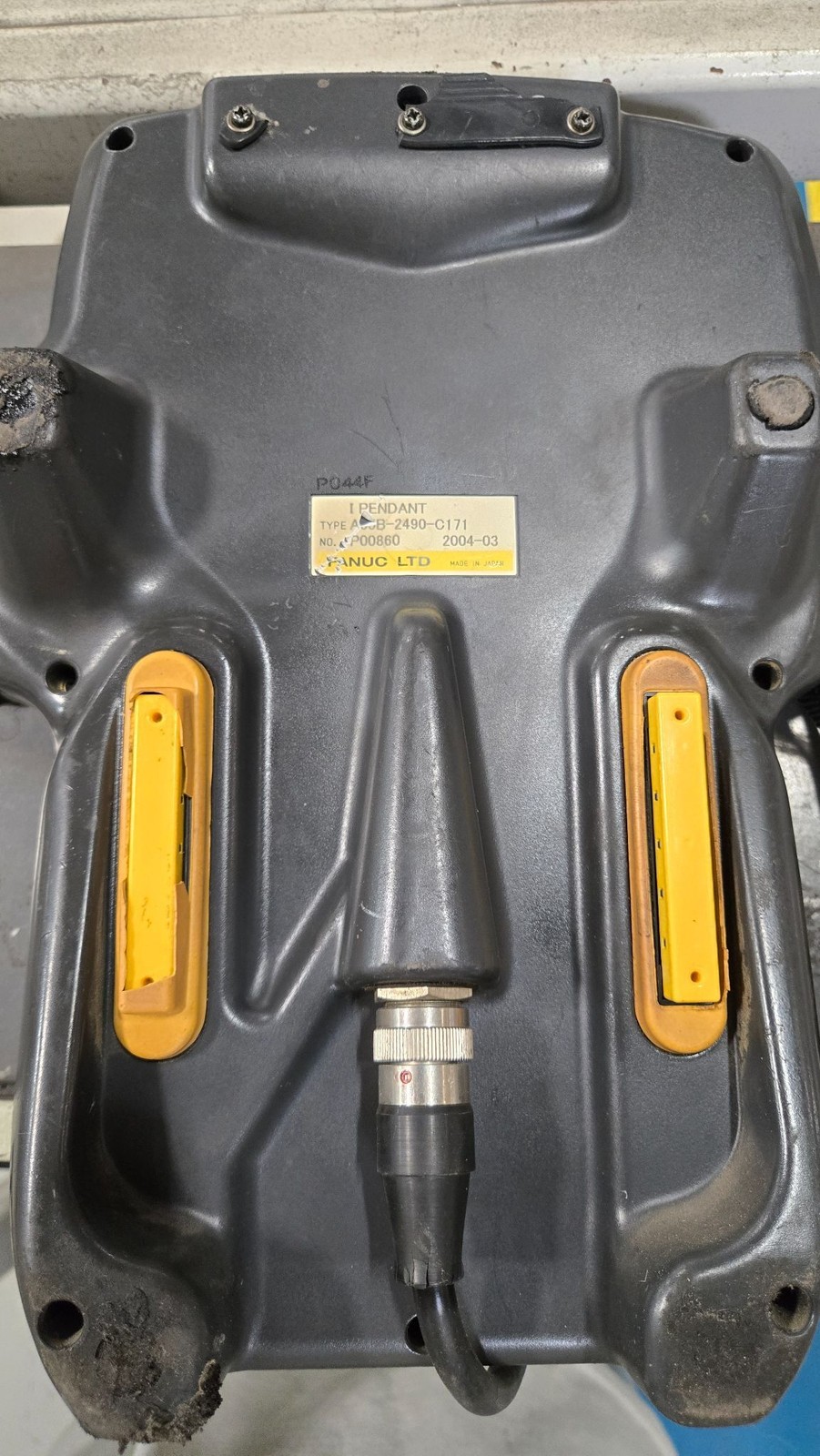 FANUC M‑16iB/20 Complete w/ R‑J3iB Controller USED