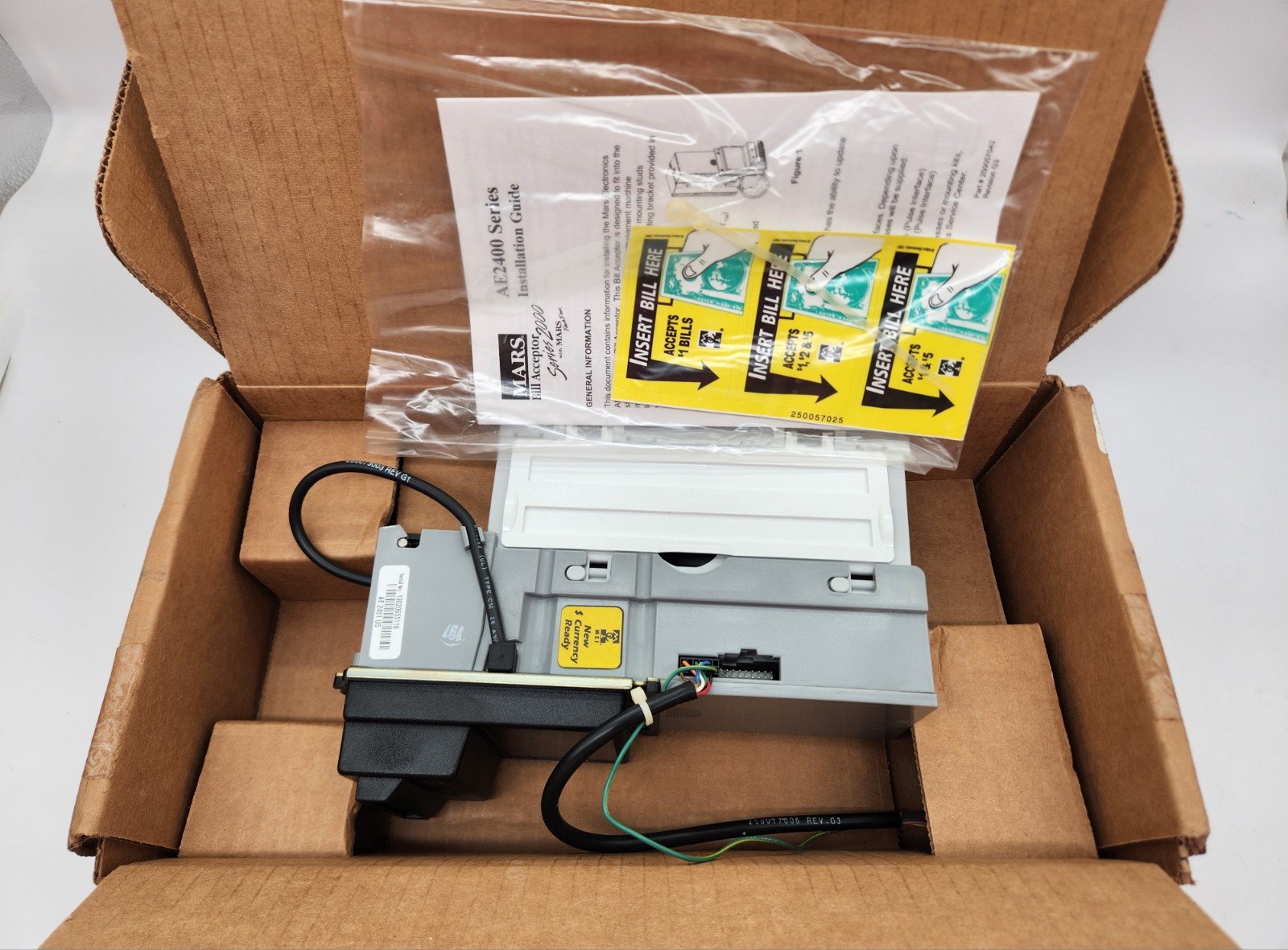 Mars Bill Acceptor Series 2000 AE 2451 U5 w Magazine NEW