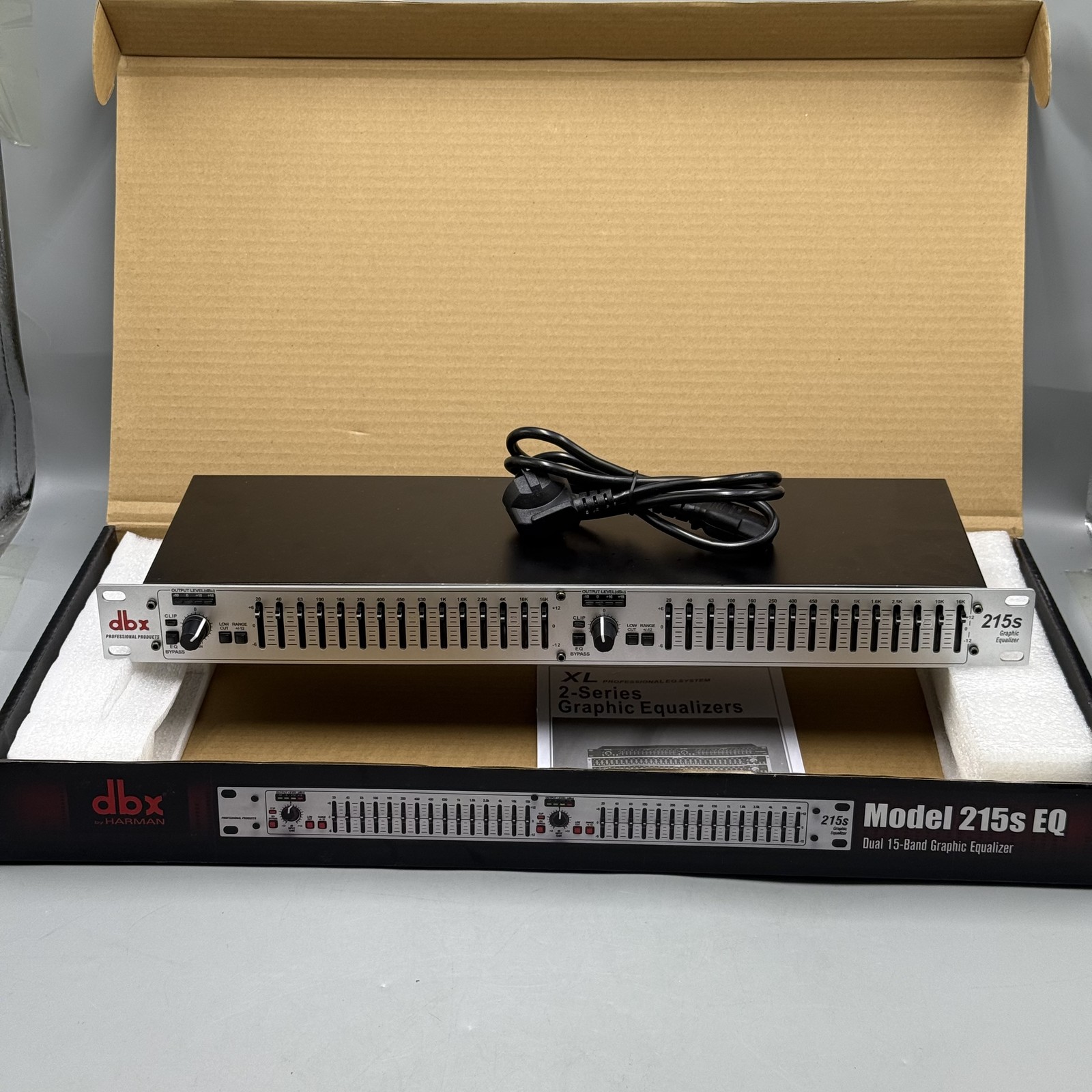 DBX 215s 15-Band Dual Channel Graphic Equalizer Switchable ±6 or ±15 dB