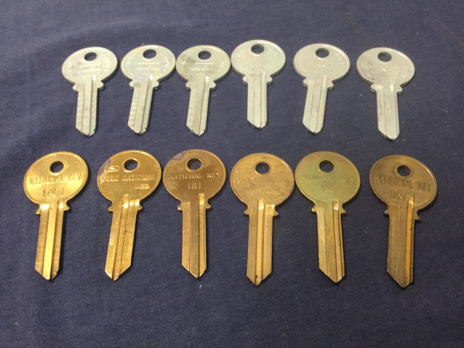 Cole International IN1 Key Blanks, Set of 12 - Locksmith