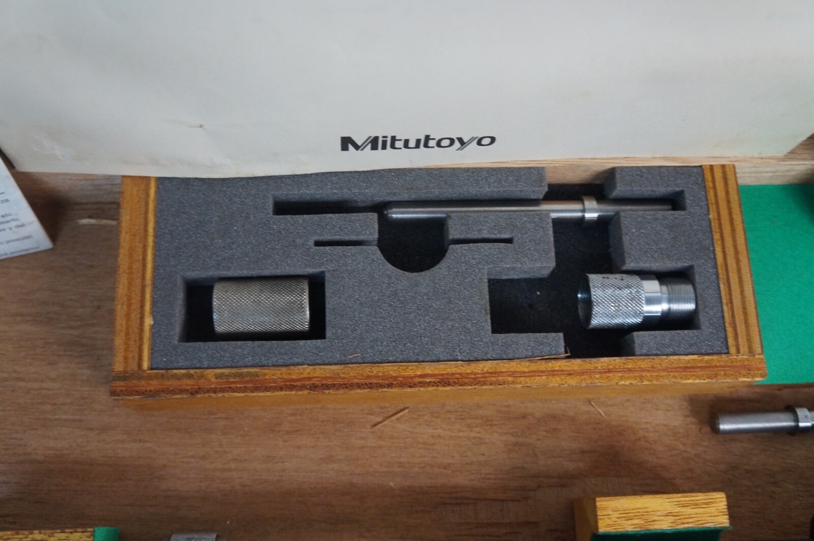 Mitutoyo 511-307 Micrometer head bore gage, 6" -10" Range