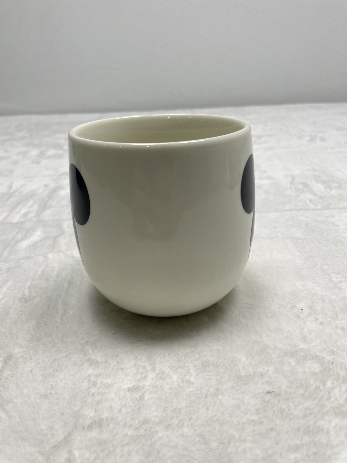 Disney Mickey Mouse Mug Happy and Surprised Look White with Red Handle