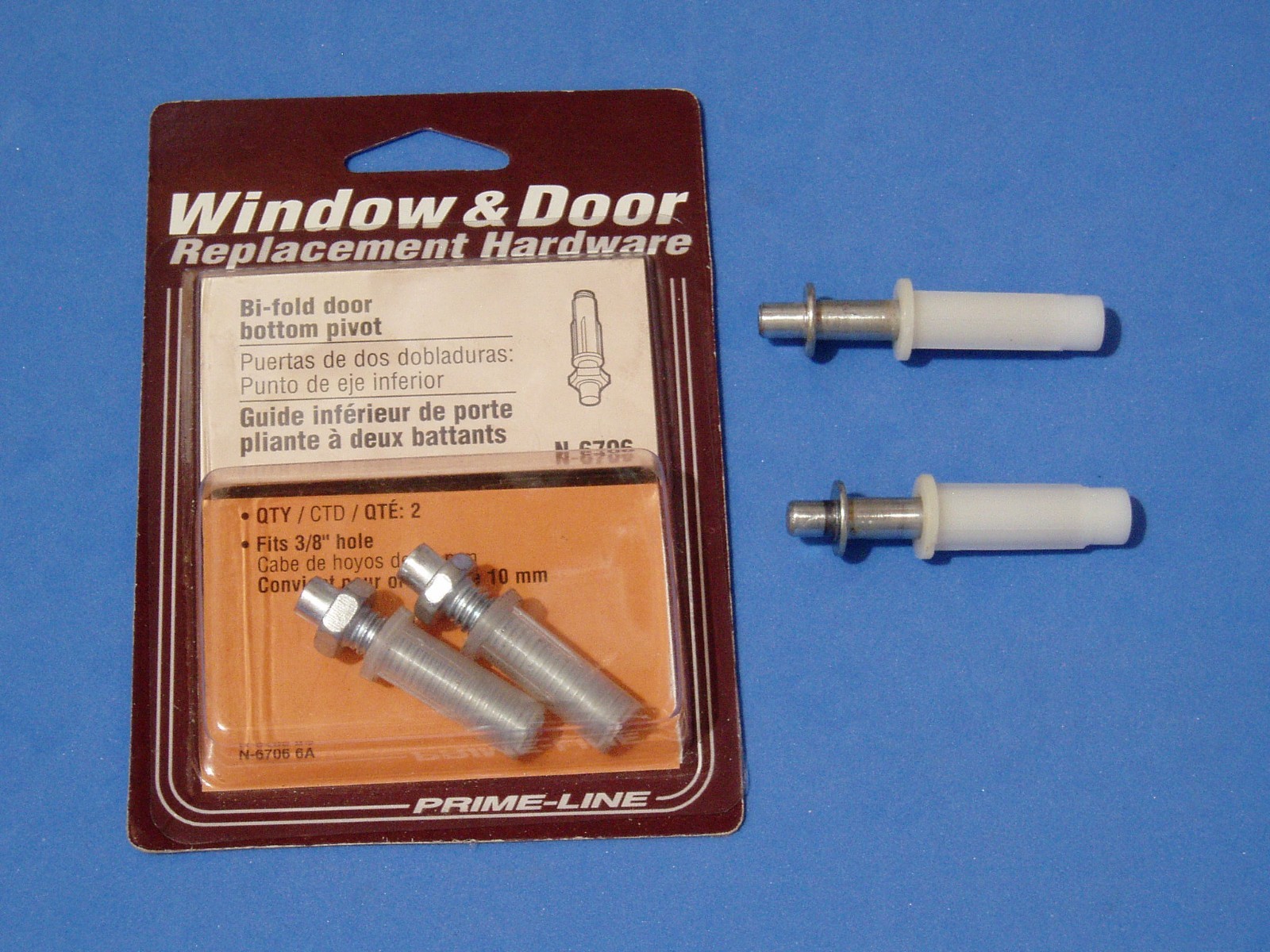 ONE PAIR OF BIFOLD DOOR BOTTOM PIVOT PRIME-LINE N-6706 & ONE SET OF TOP PINS