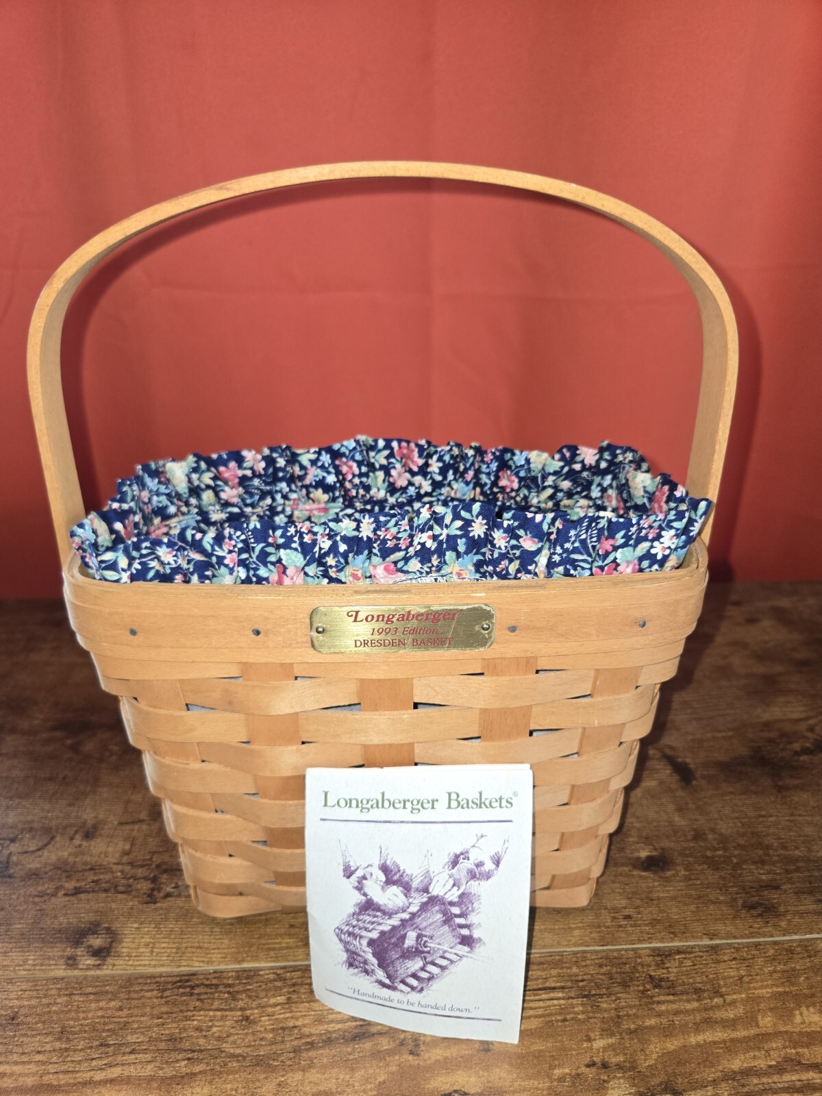 Longaberger 1993 Edition Dresden Basket W/Liner & Booklet Handwoven
